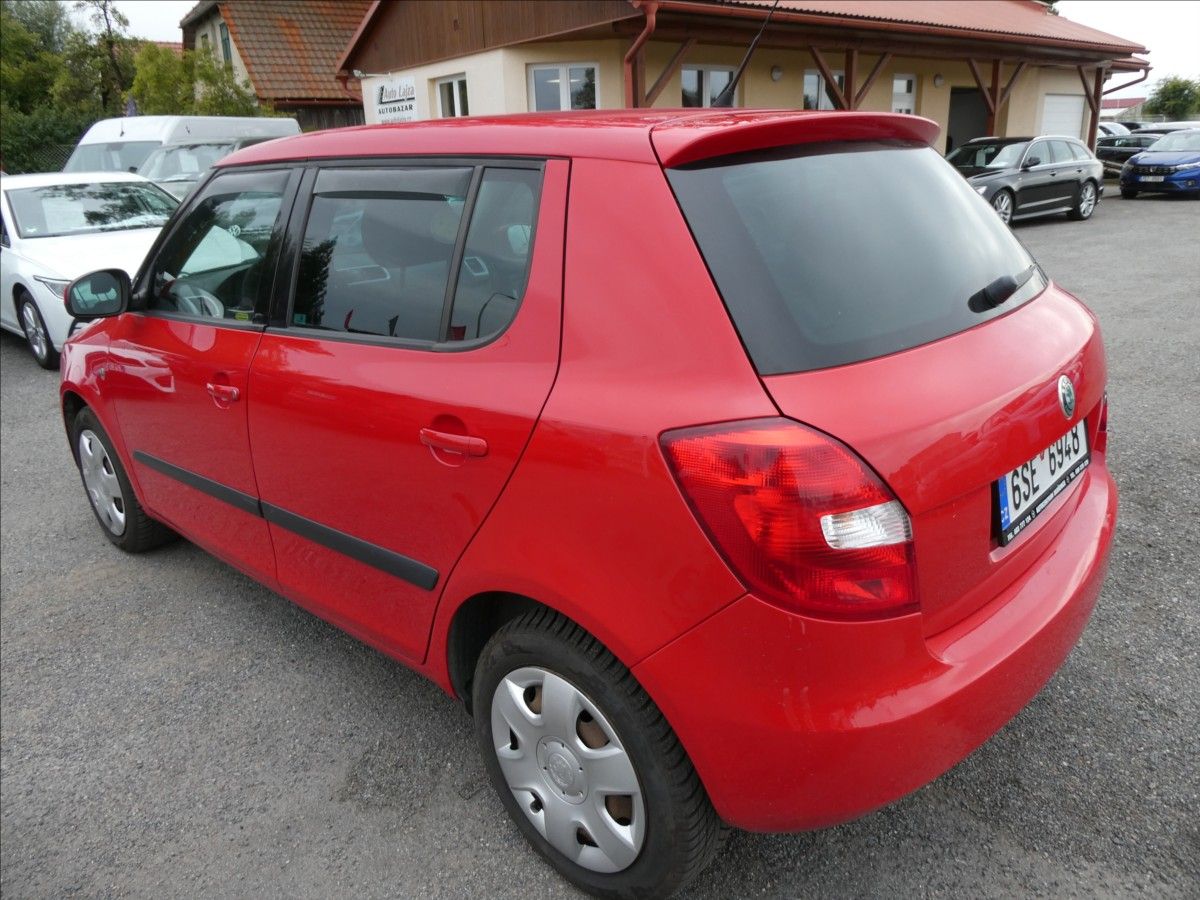 Škoda Fabia, 1,6 i16V 77kW AUTOMAT,klima,ČR - fotka 5