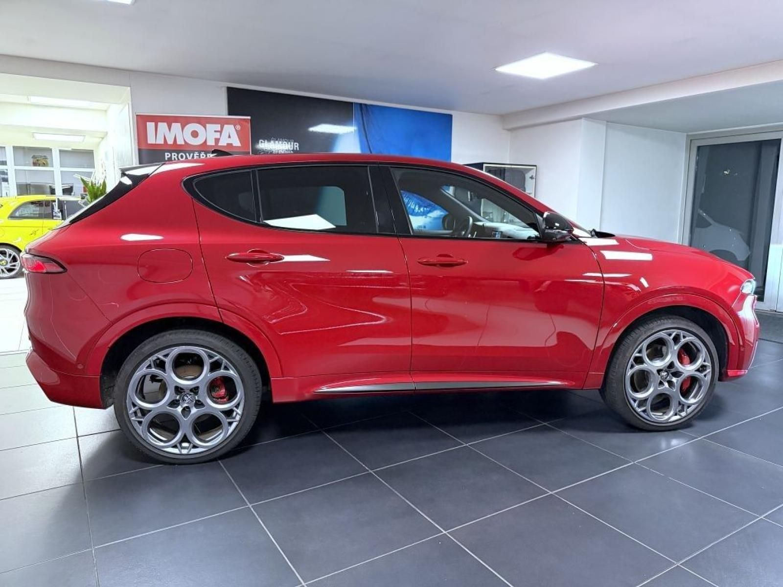 Alfa Romeo Tonale, 1.3 T Plug-in Hybrid 280k Q4 - fotka 4