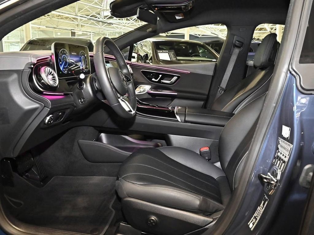 Mercedes-Benz EQE, 300 Edition Electric Art*Kůže* - fotka 4
