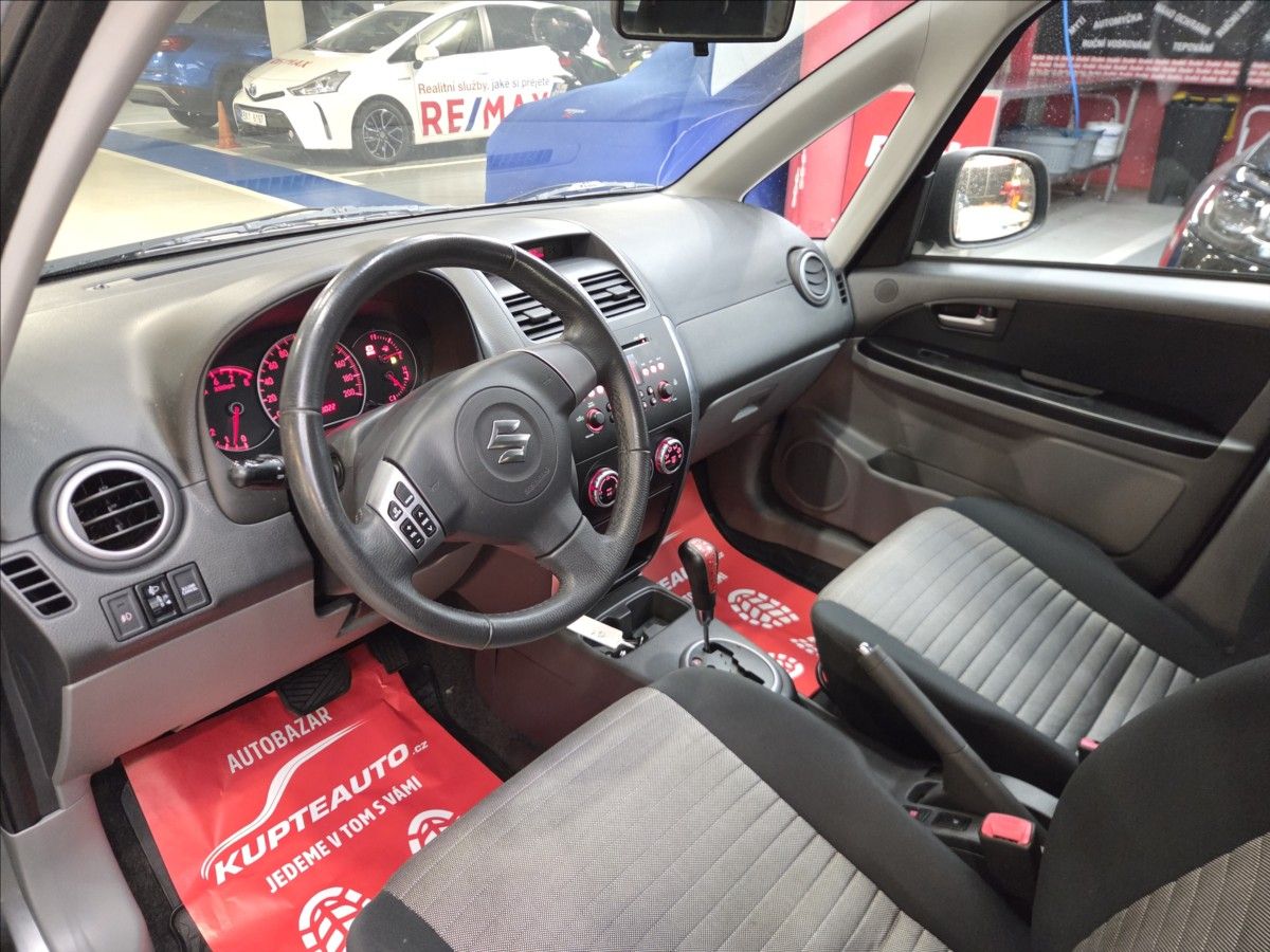Suzuki SX4, 1,6 i - Výhřev sedadel  AUTOMA - fotka 6