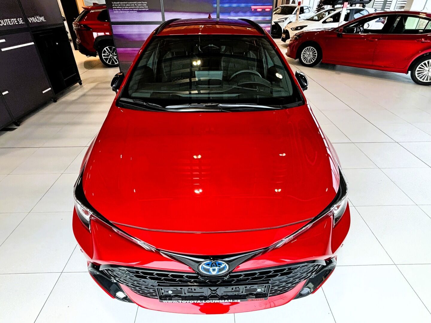 Toyota Corolla, 1,8   TS Comfort HEV - fotka 2