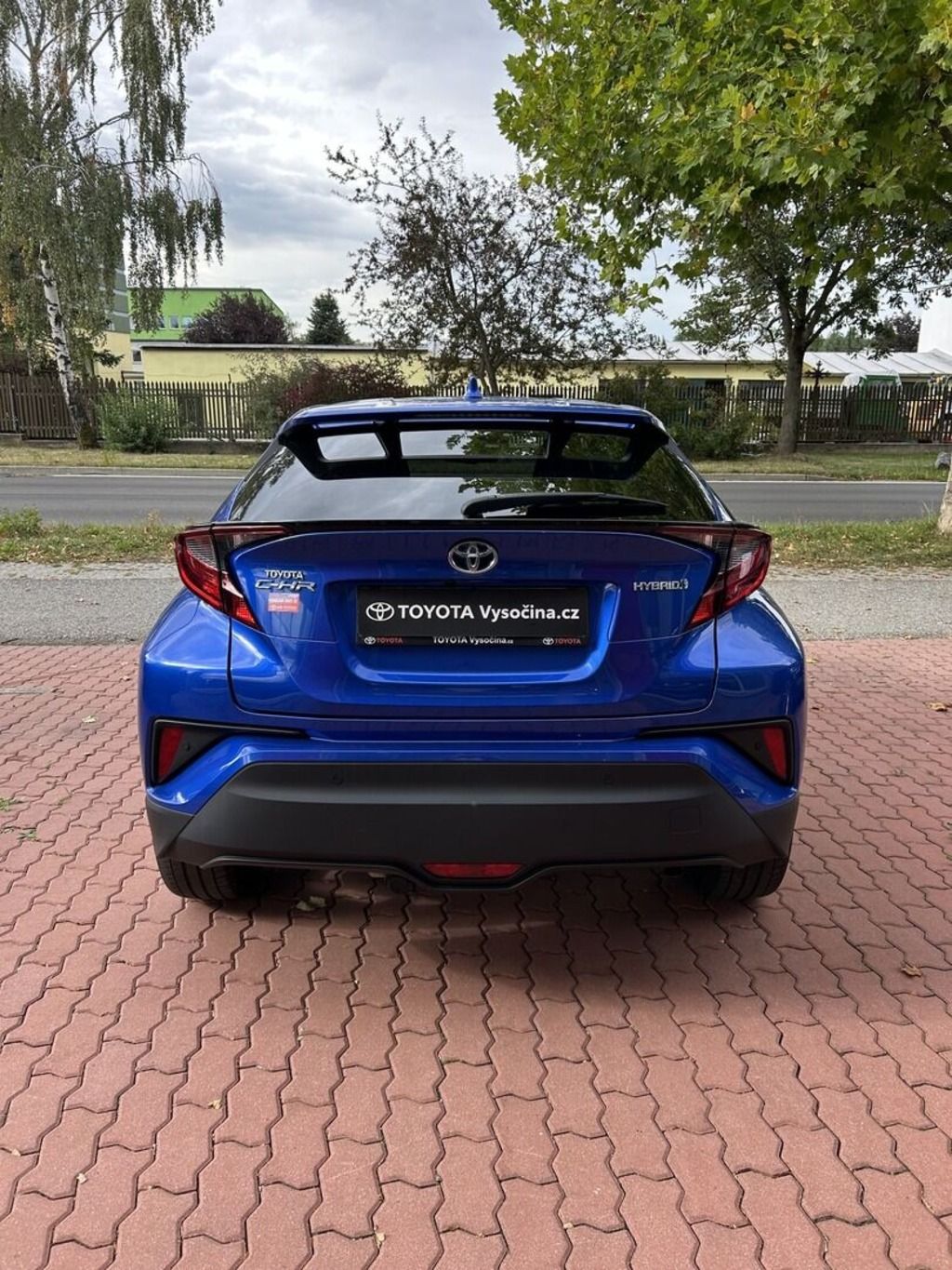 Toyota C-HR, 1.8L Hybrid 140 koní 4x2 Style - fotka 6