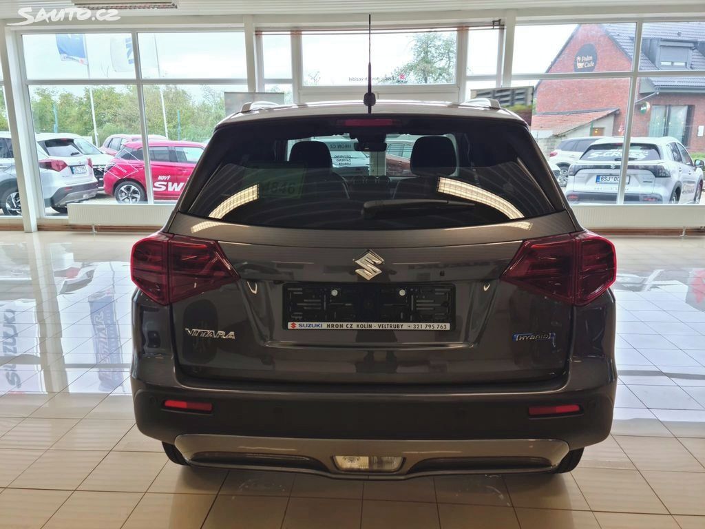 Suzuki Vitara, 1,4 Premium Automat + SADA KOL - fotka 5