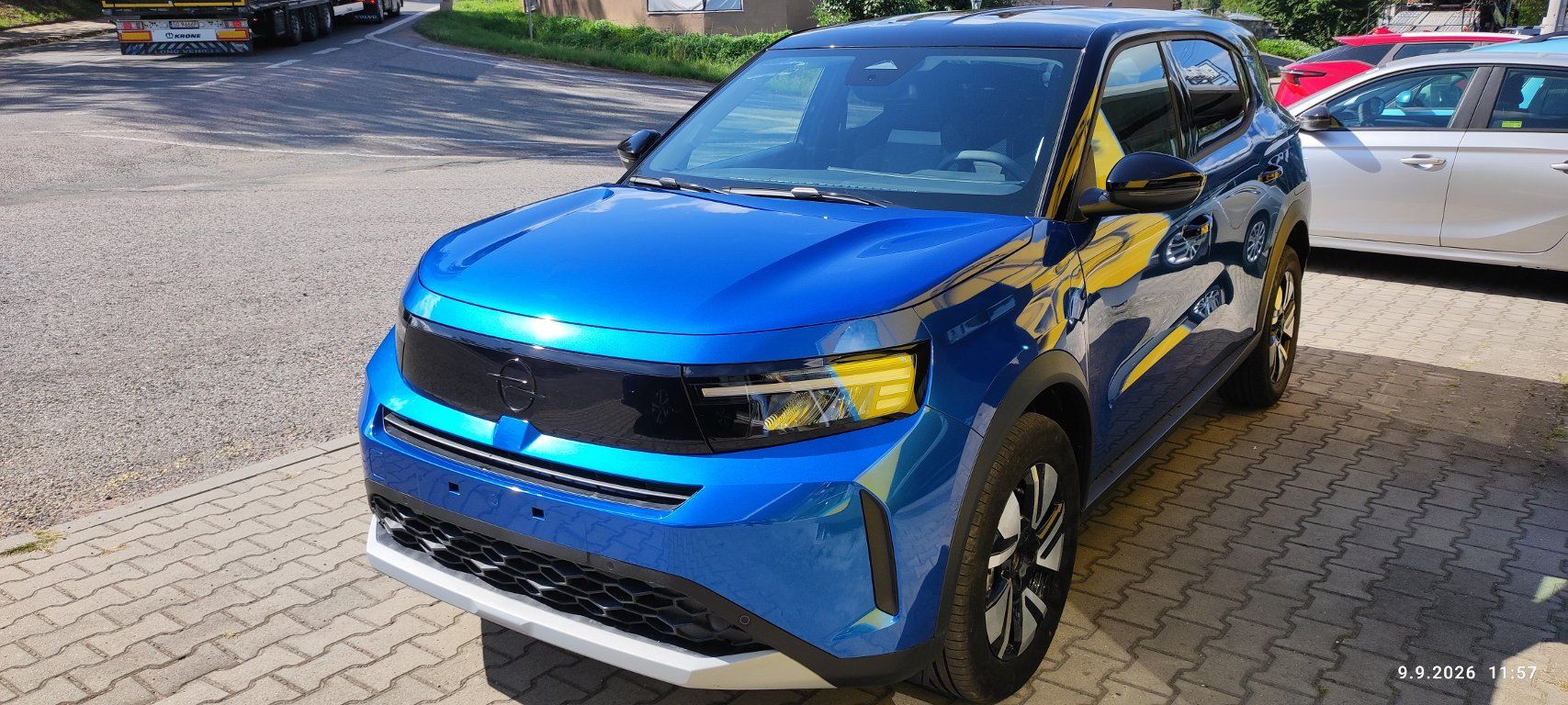 Opel Frontera, Hybrid 1,2 TURBO 81kW GS - fotka 2
