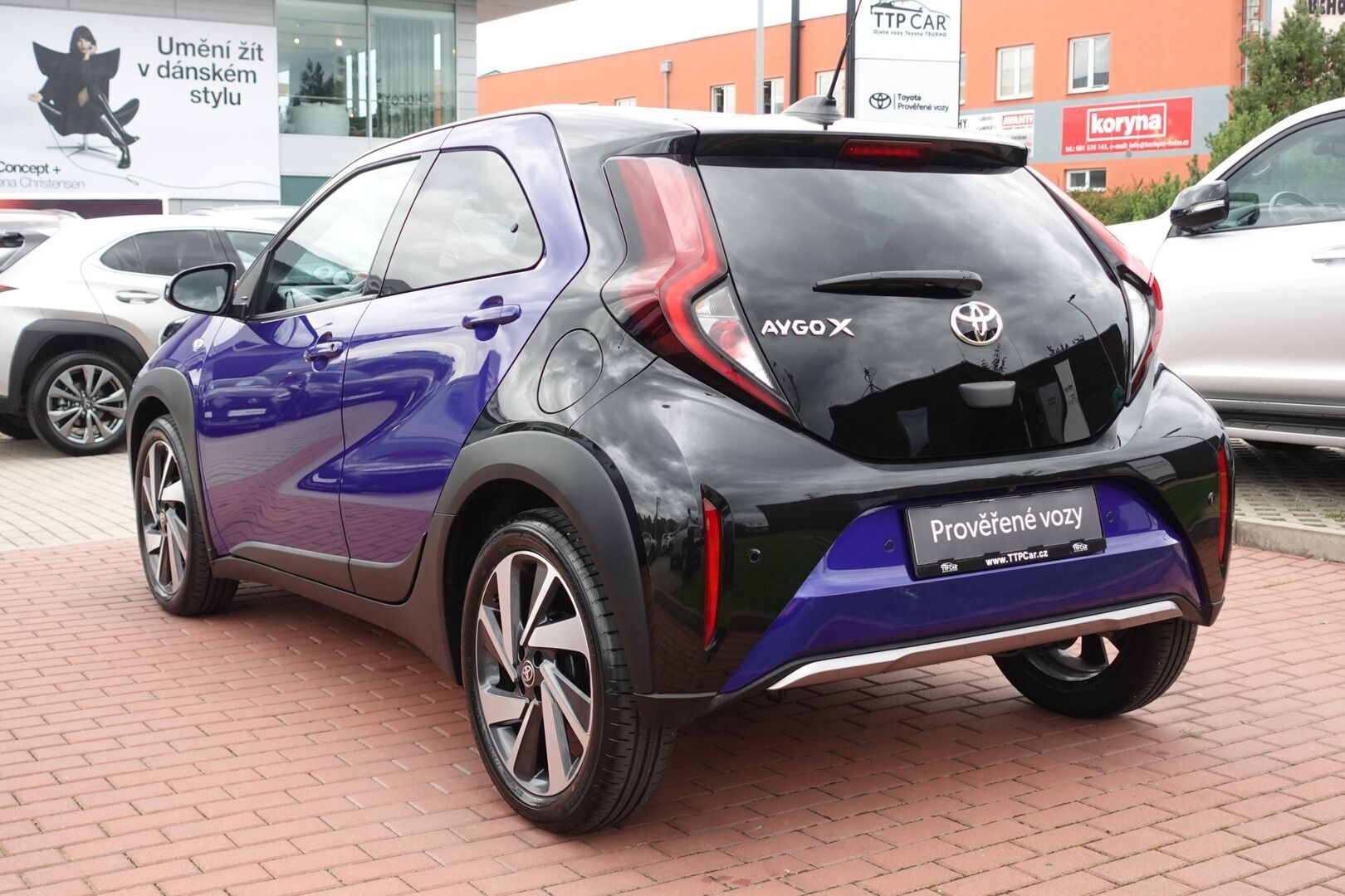 Toyota Aygo, 1.0L - 1 CVT Executive - fotka 6