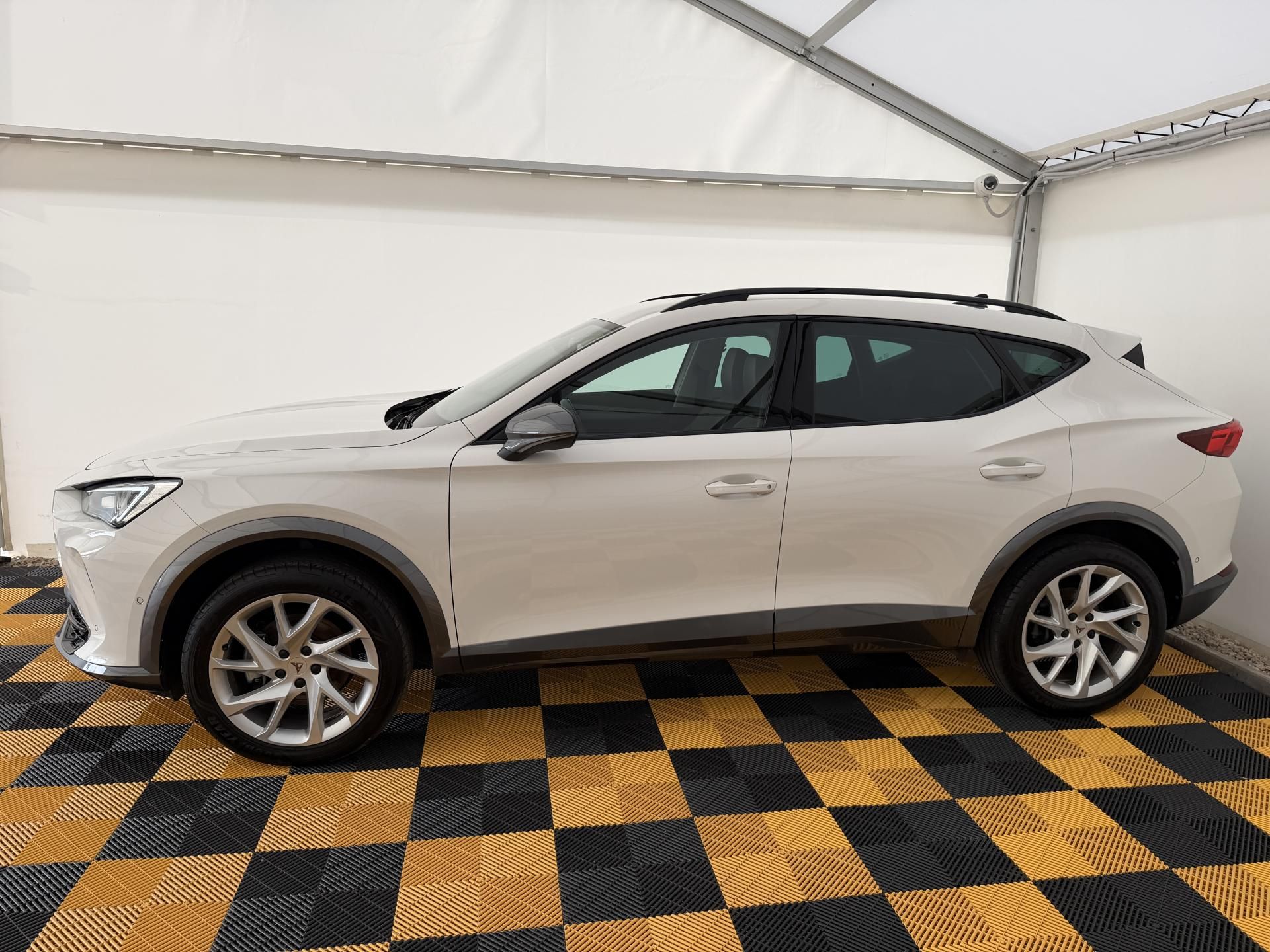 Cupra Formentor, 1.5Tsi*CZ*DPH*1-MAJ*ZARUKA* - fotka 4