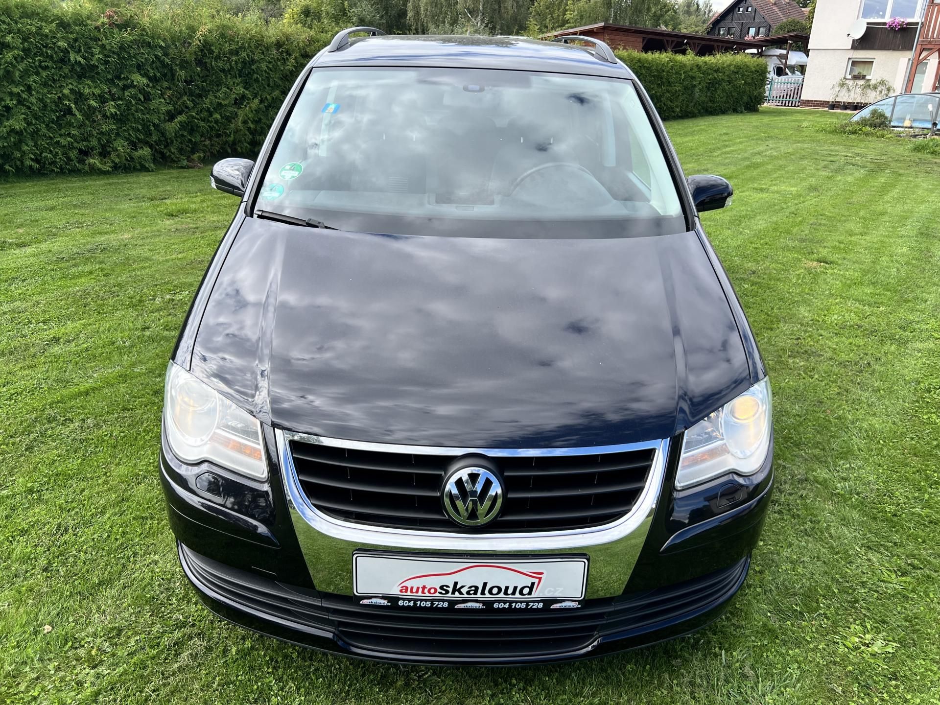 Volkswagen Touran, 1.6 MPI 75KW,7MÍST,DIGI,NAVI - fotka 2