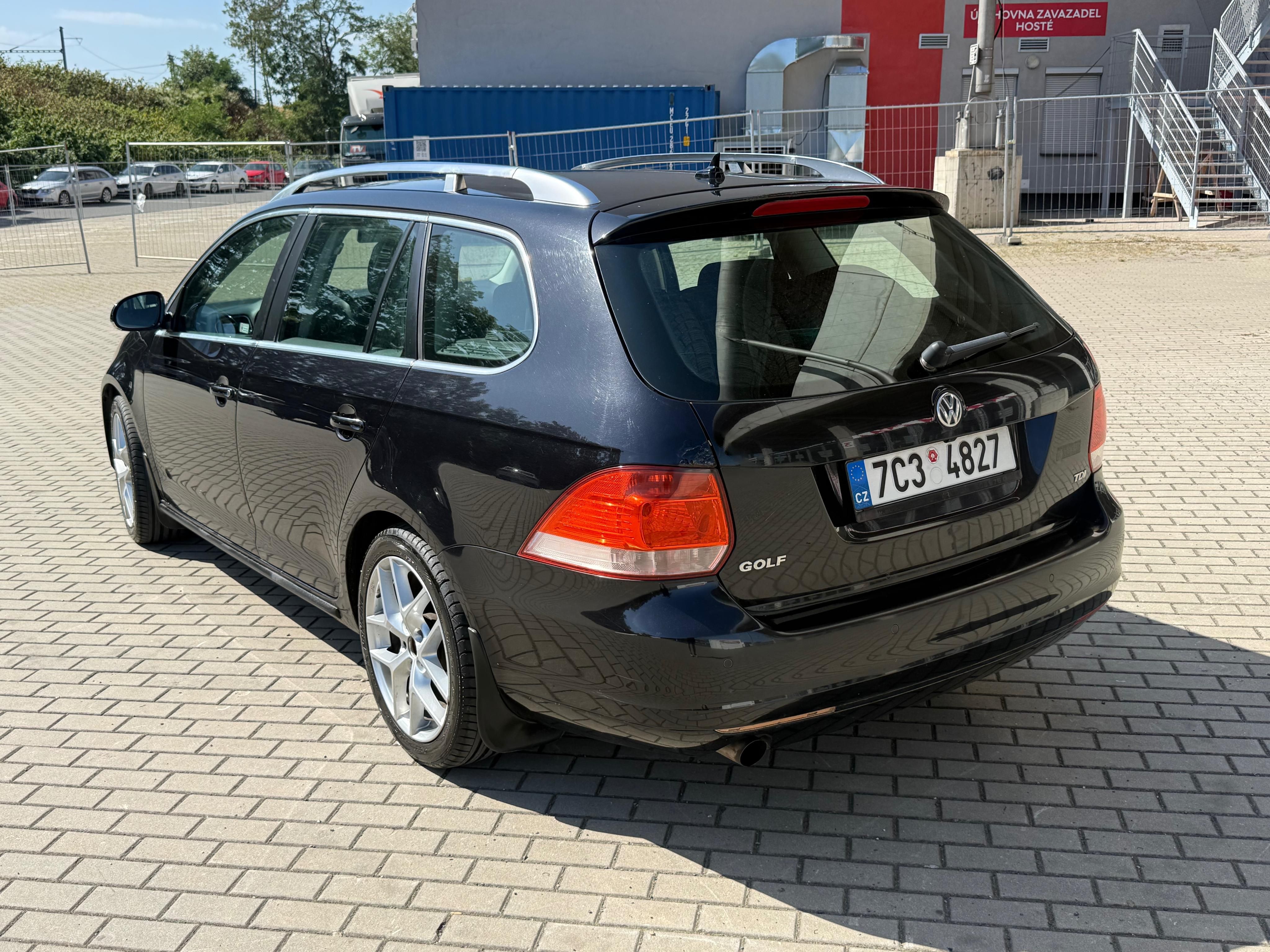 Volkswagen Golf, 1.6TDI, 77kw Nová STK L+Z kola - fotka 3