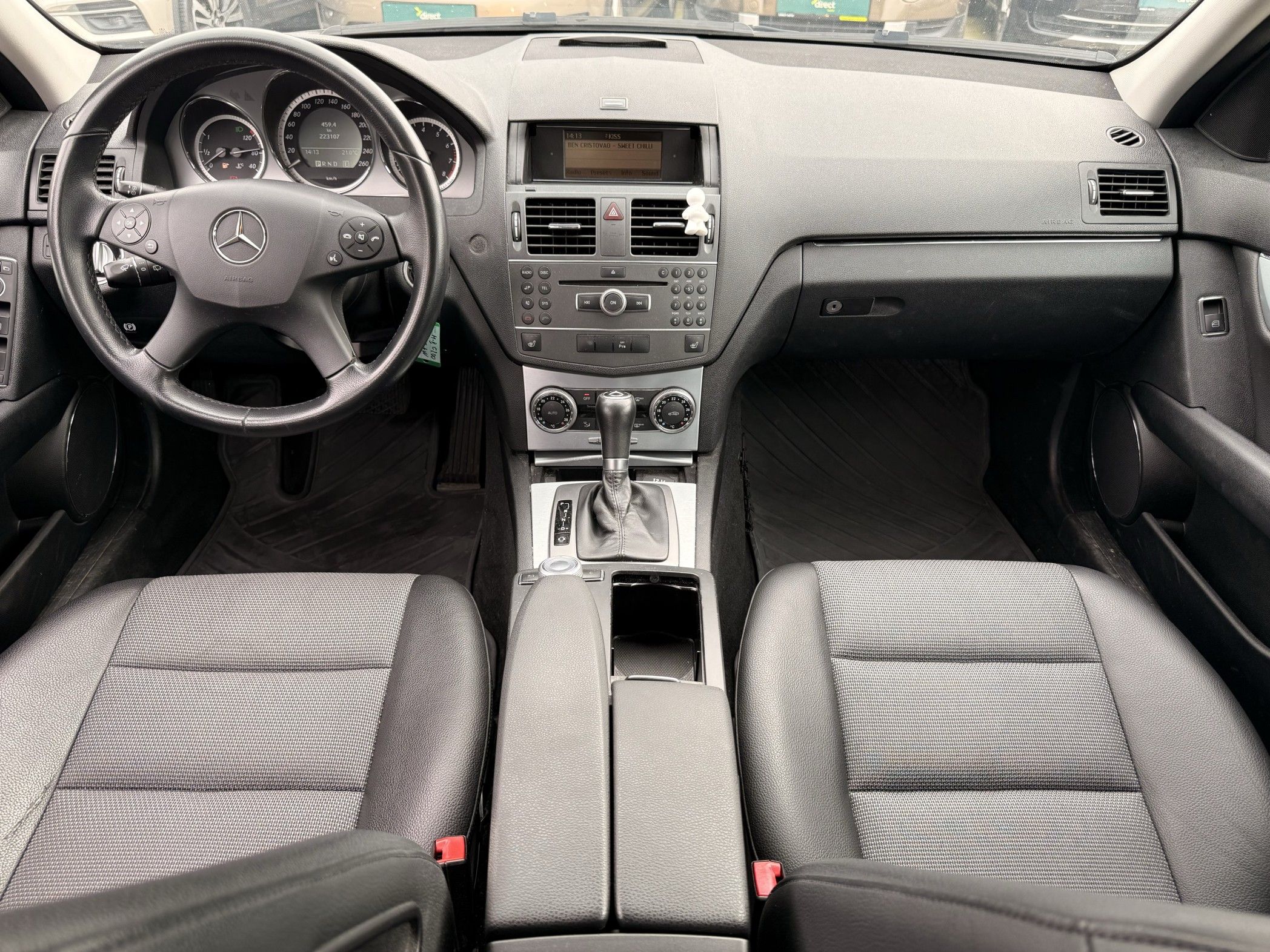 Mercedes-Benz Třídy C, C 200 135 kW Automat - fotka 5