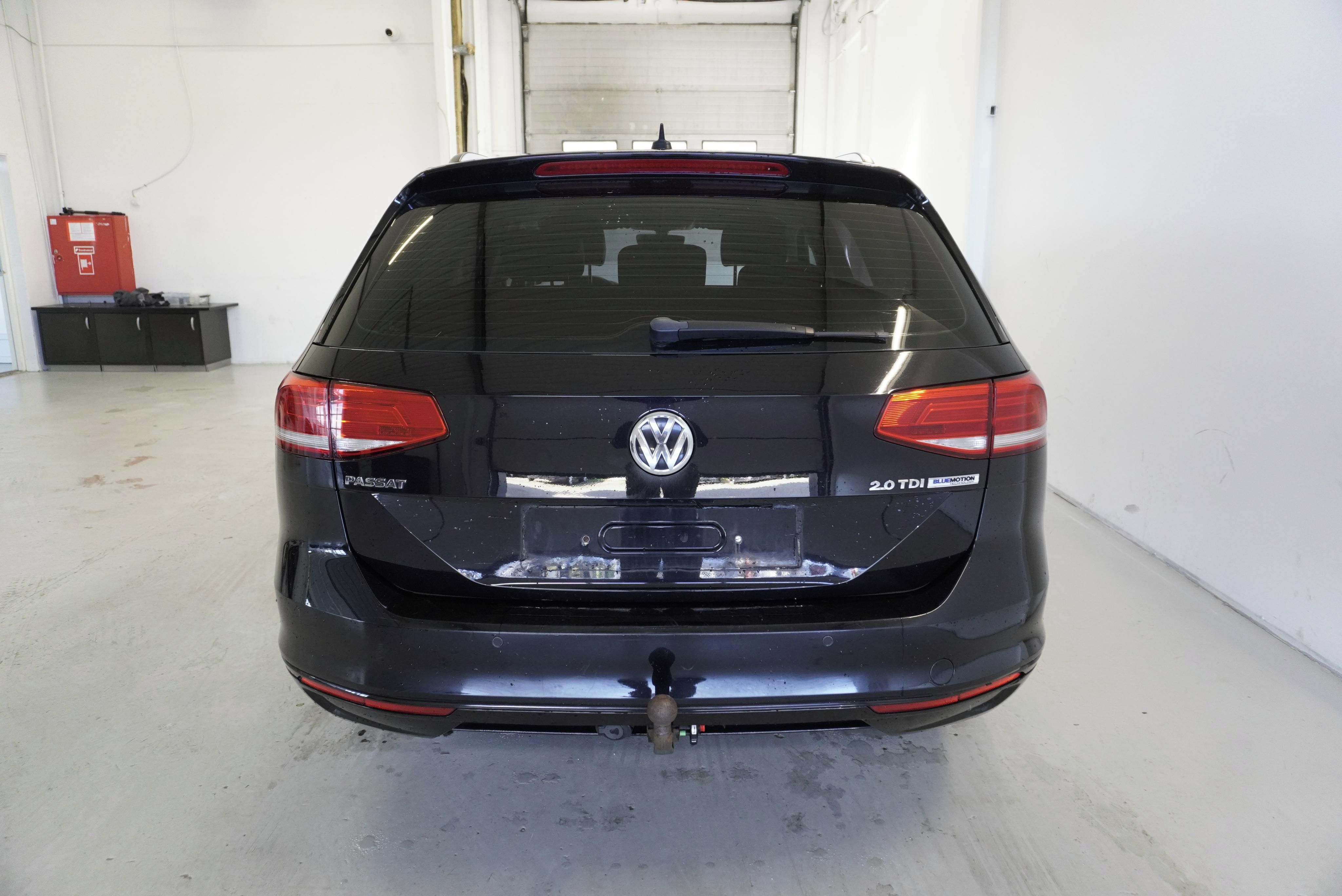 Volkswagen Passat, 2.0TDi, HIGHLINE, DSG - fotka 4