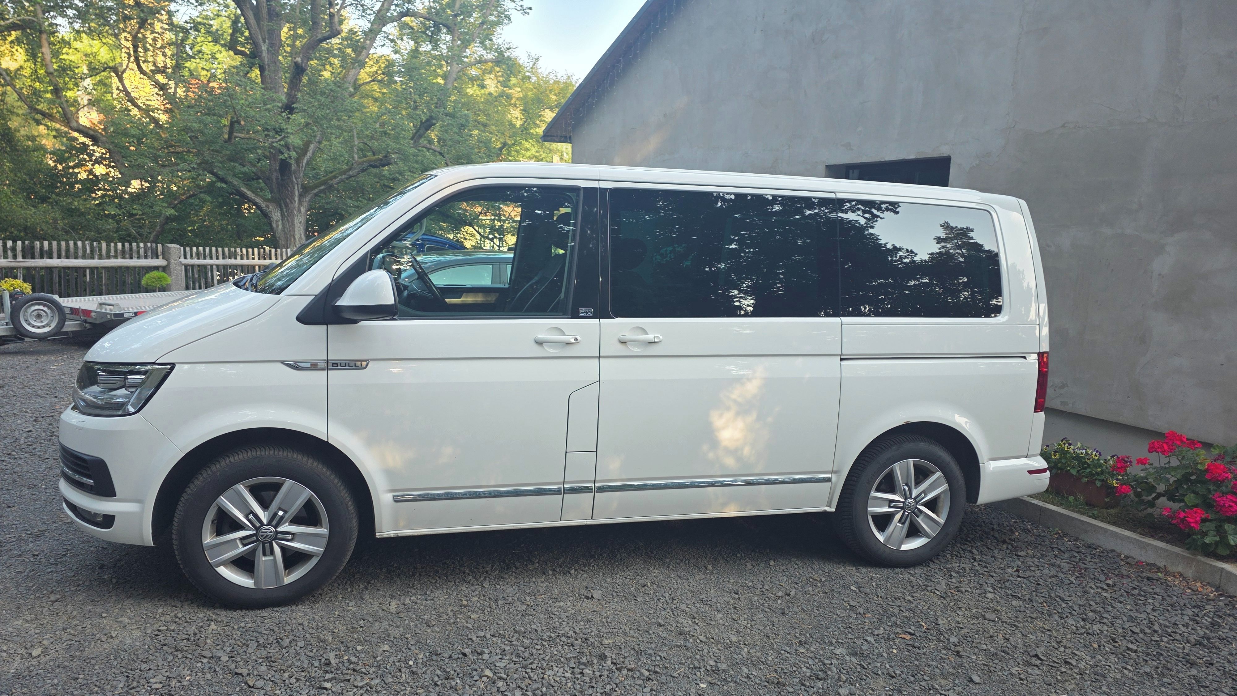 Volkswagen Multivan, 2.0tdi 110kw BULLI, NEZÁVISLÉ - fotka 5