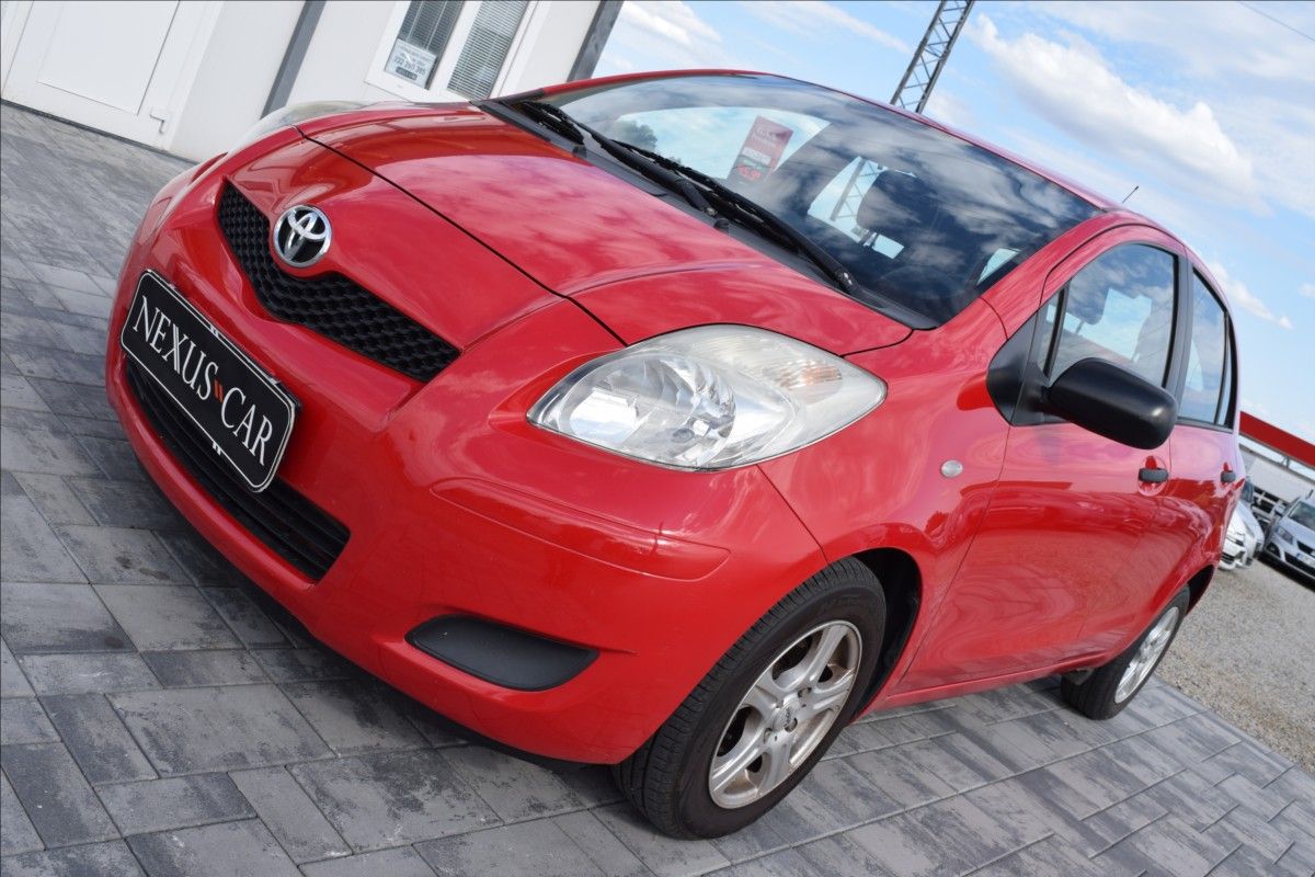 Toyota Yaris, 1,0 i 51KW ZAD. PARK. SENZORY