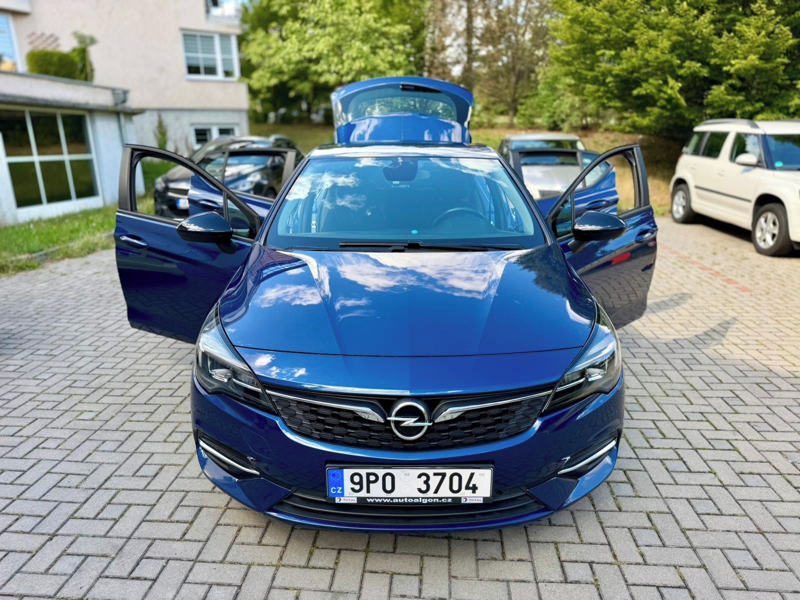 Opel Astra, 96 kW, TOP stav - fotka 2