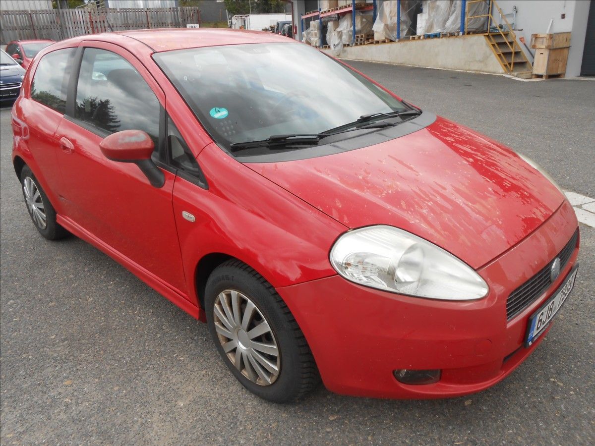 Fiat Punto, 1,4 16V  70Kw - fotka 3