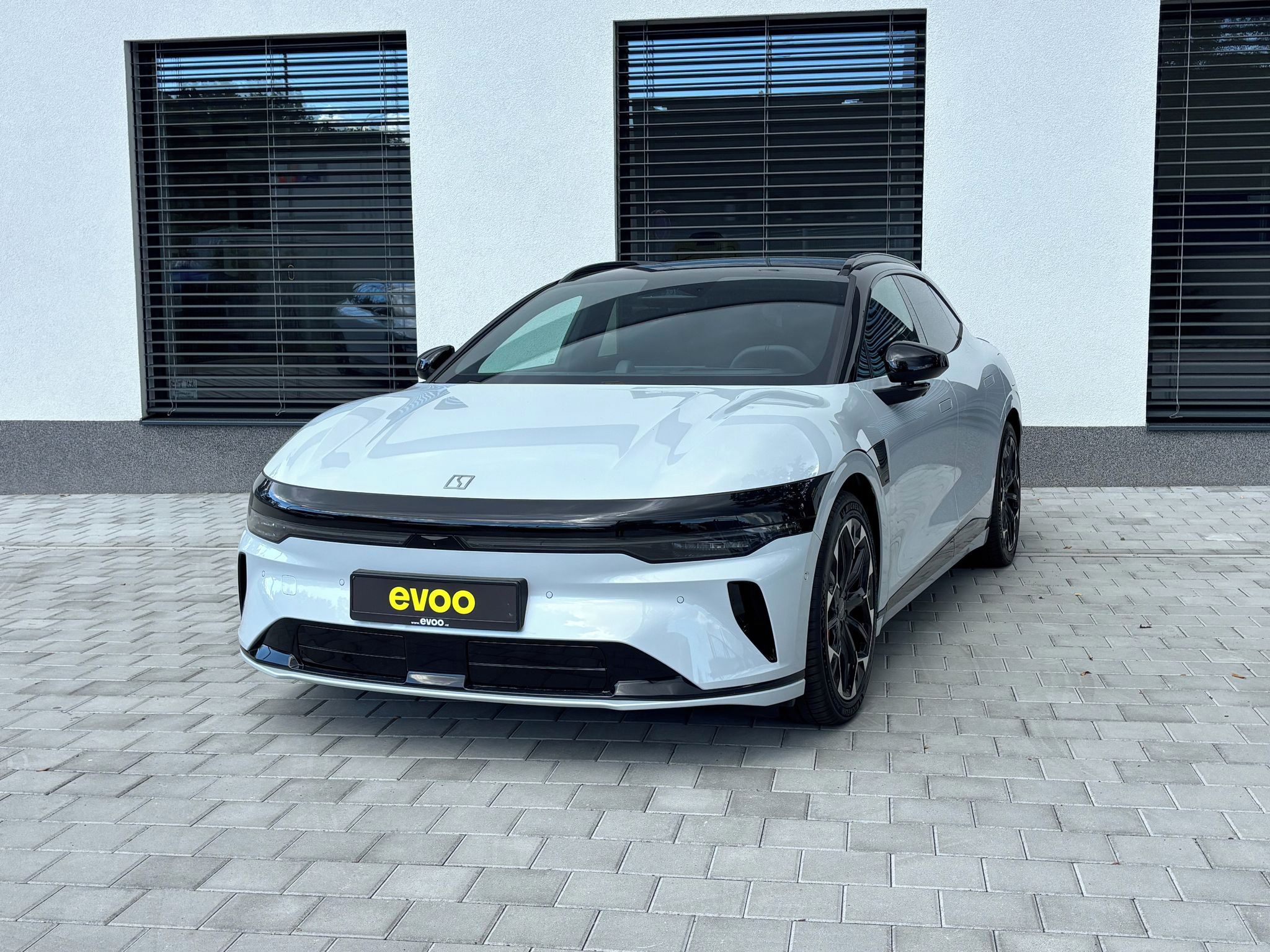 Zeekr 7GT, Privilege