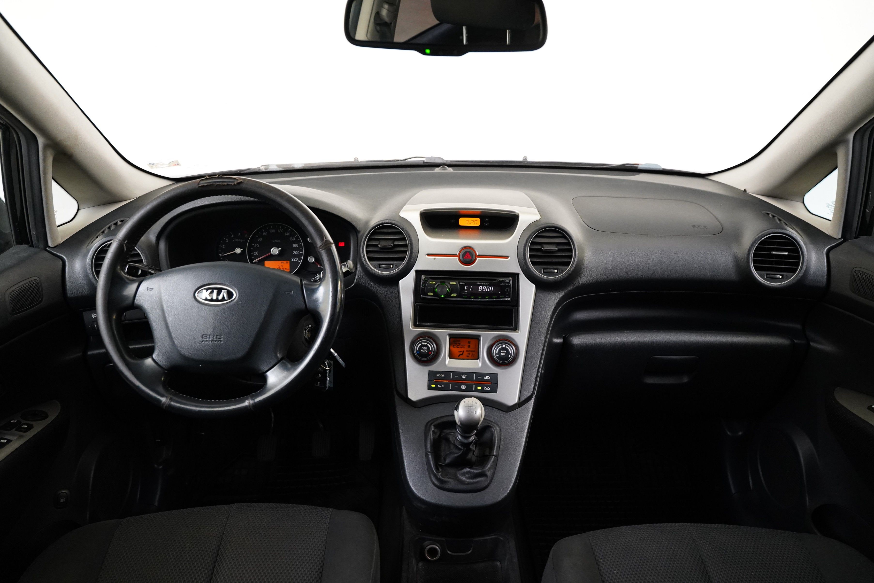 Kia Carens, 2.0 CRDI 103 kW - fotka 5