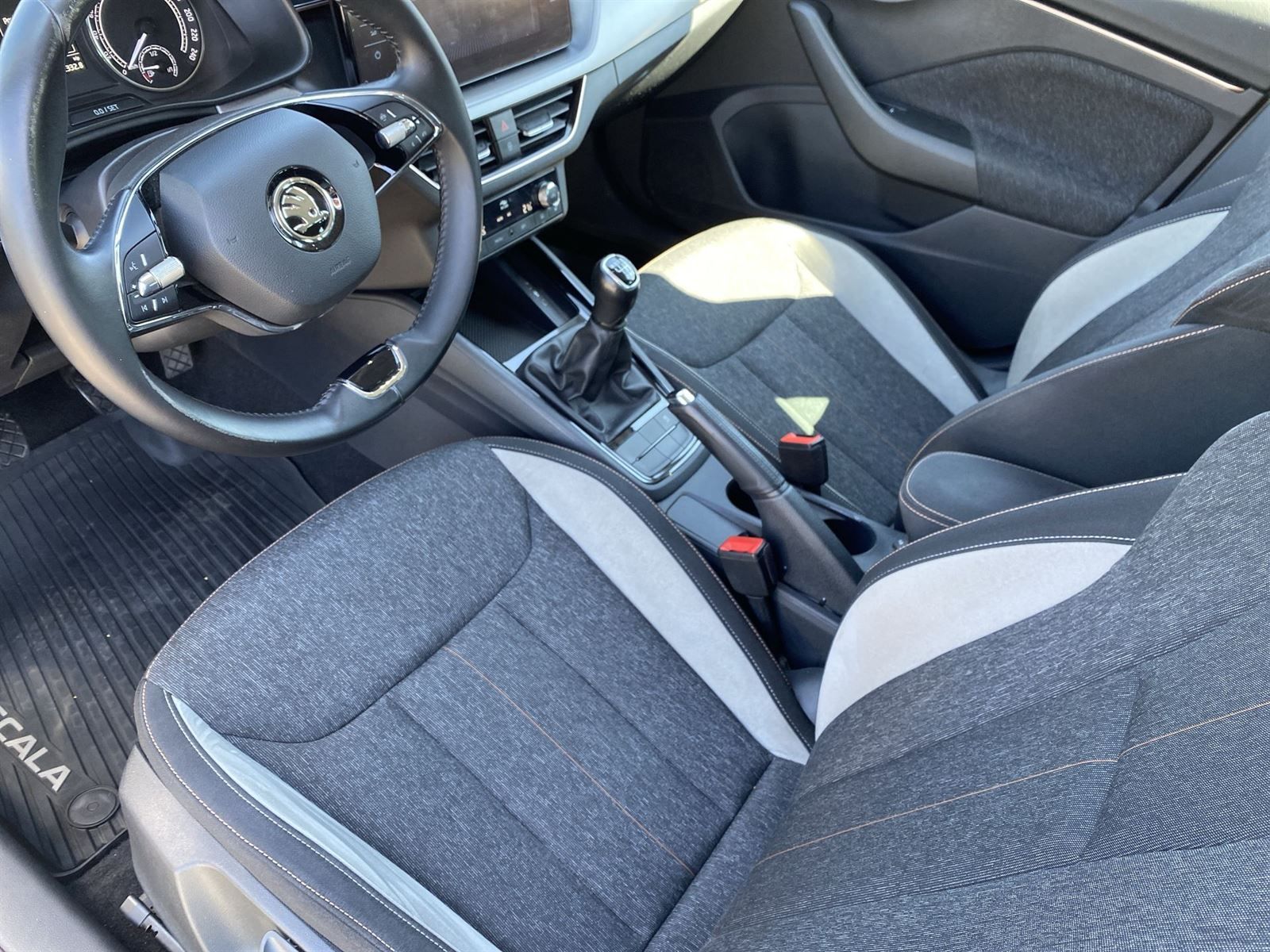 Škoda Scala, 1,5 TSI Style - fotka 6