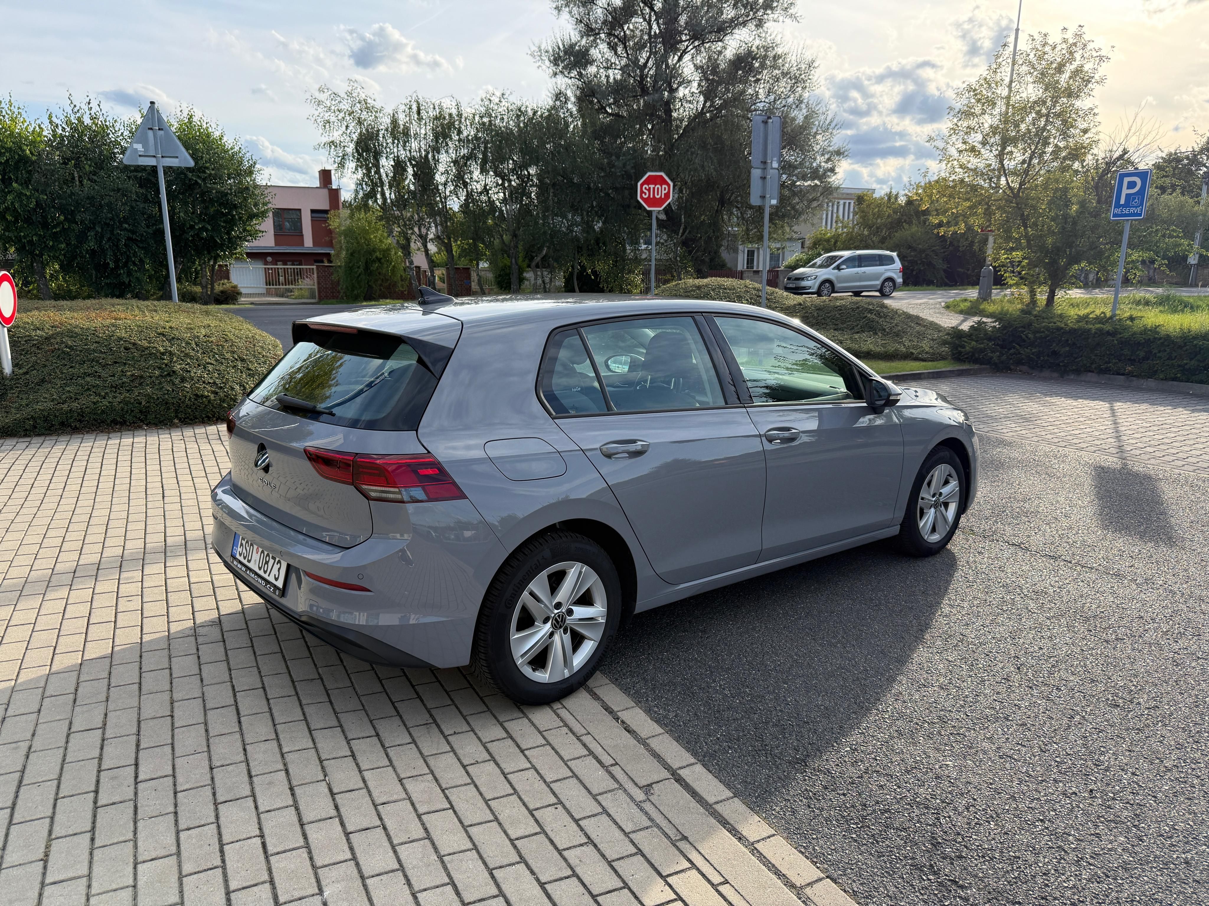 Volkswagen Golf, 1,5 TSi, původ ČR, servisní kn - fotka 2