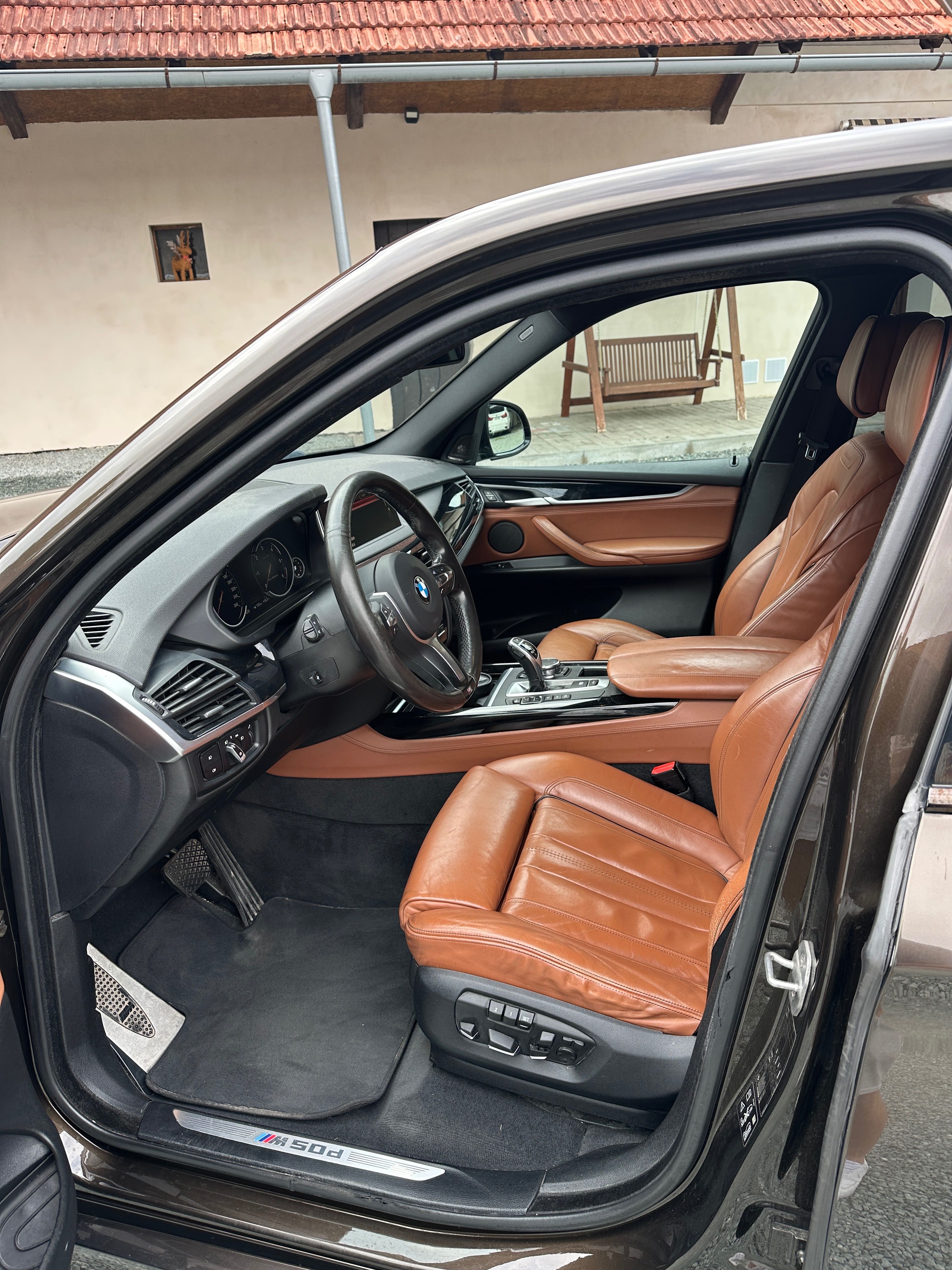 BMW X5, BMW X5 M50d xDrive BMW Servis - fotka 6