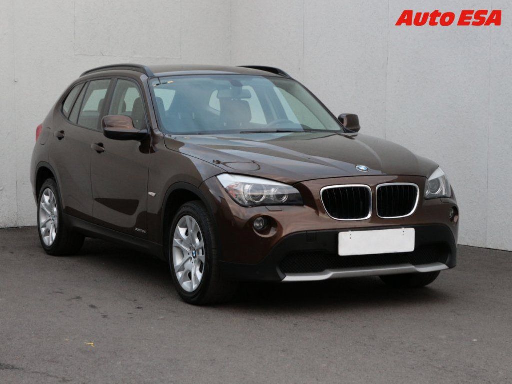 BMW X1, 2.0d xDrive20d,ČR,AT