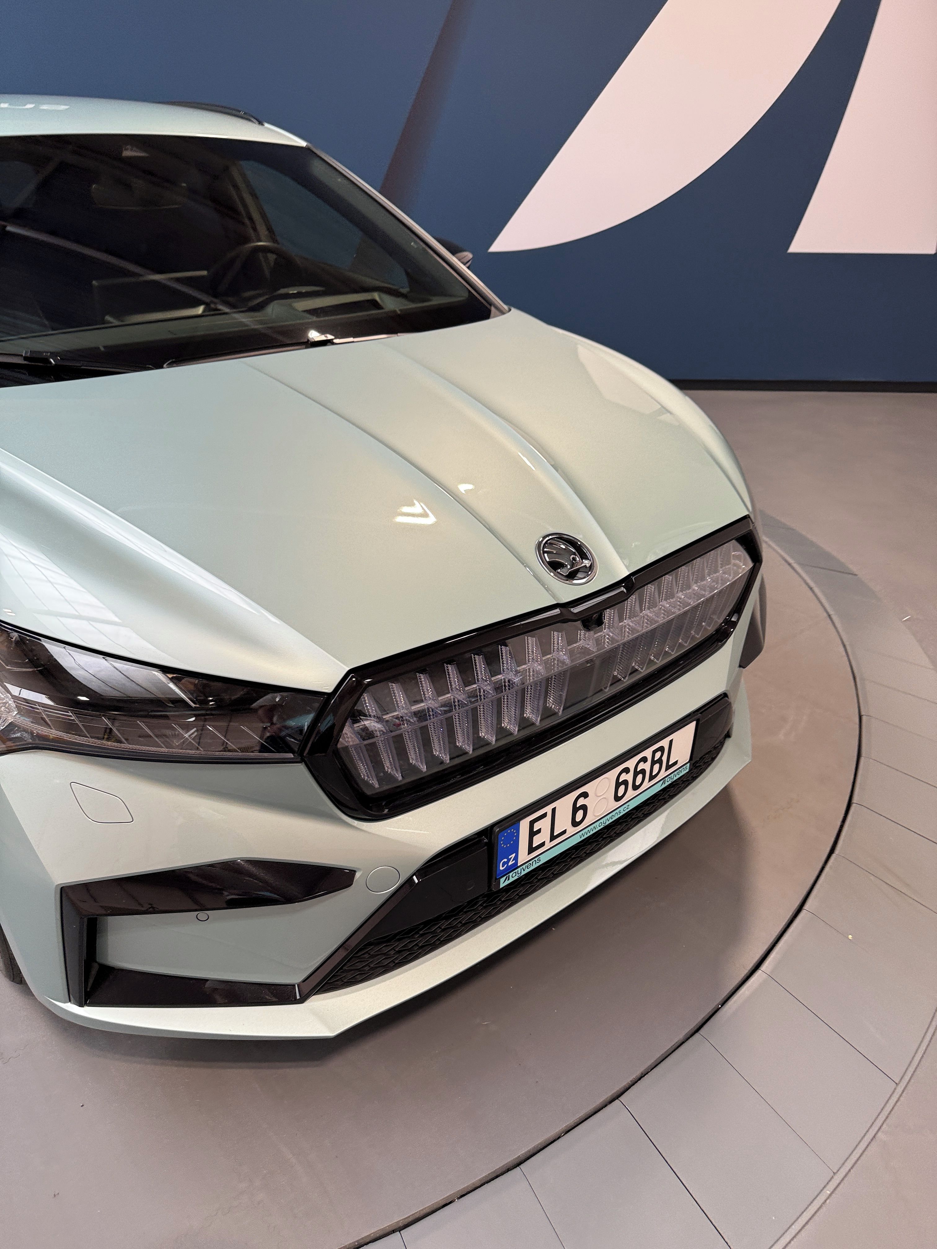 Škoda Enyaq iV, 82 kWh 80x Sportline - fotka 5