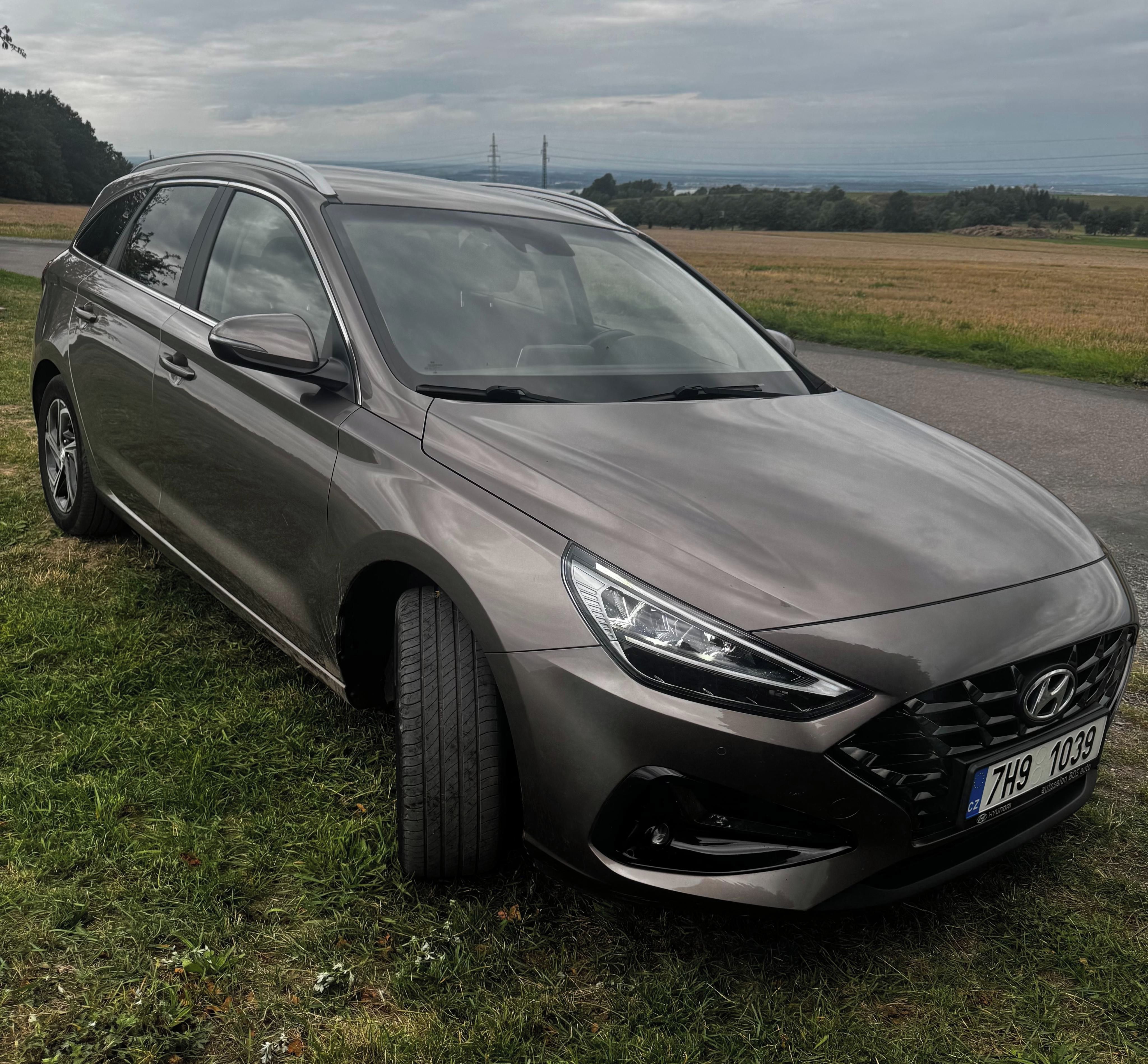 Hyundai i30, 1.5 DPi SMART - fotka 2