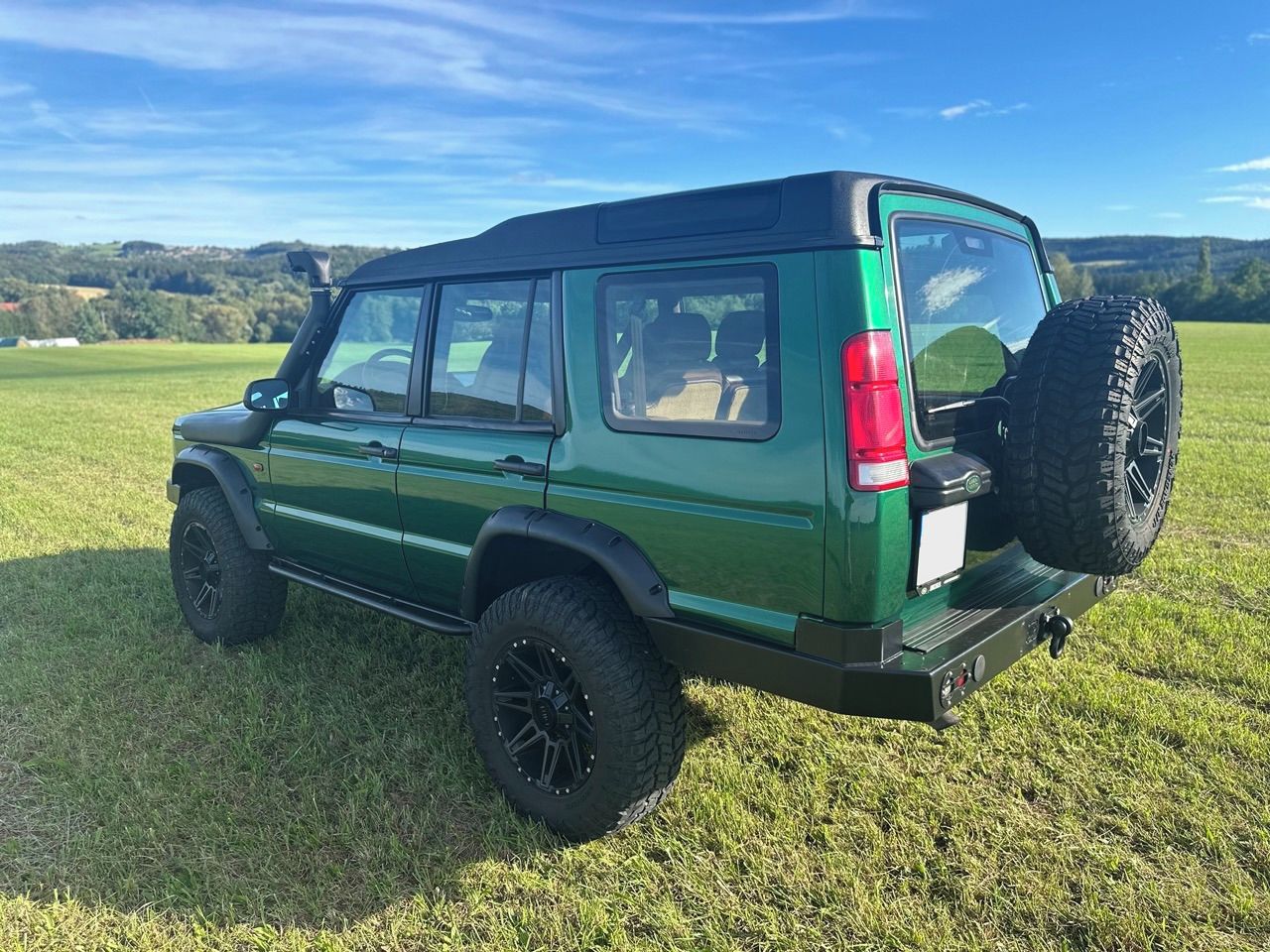 Land Rover Discovery, – kompletní RESTOMOD 2023 - fotka 3