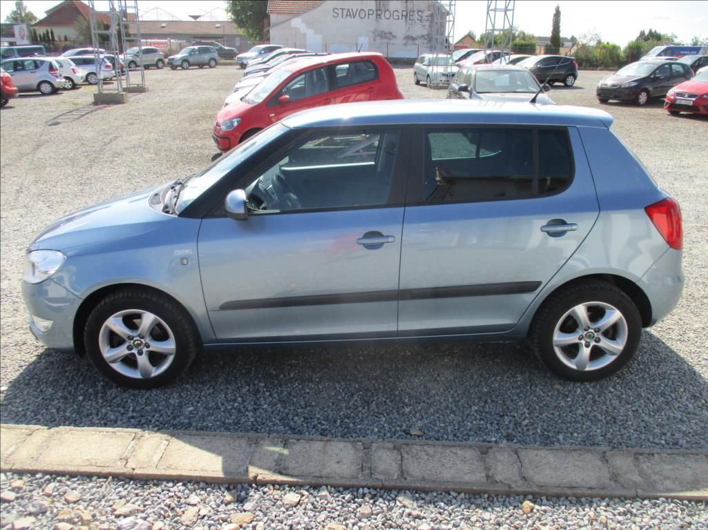Škoda Fabia, 1,2 TSI,aut.klima,56.000km - fotka 4