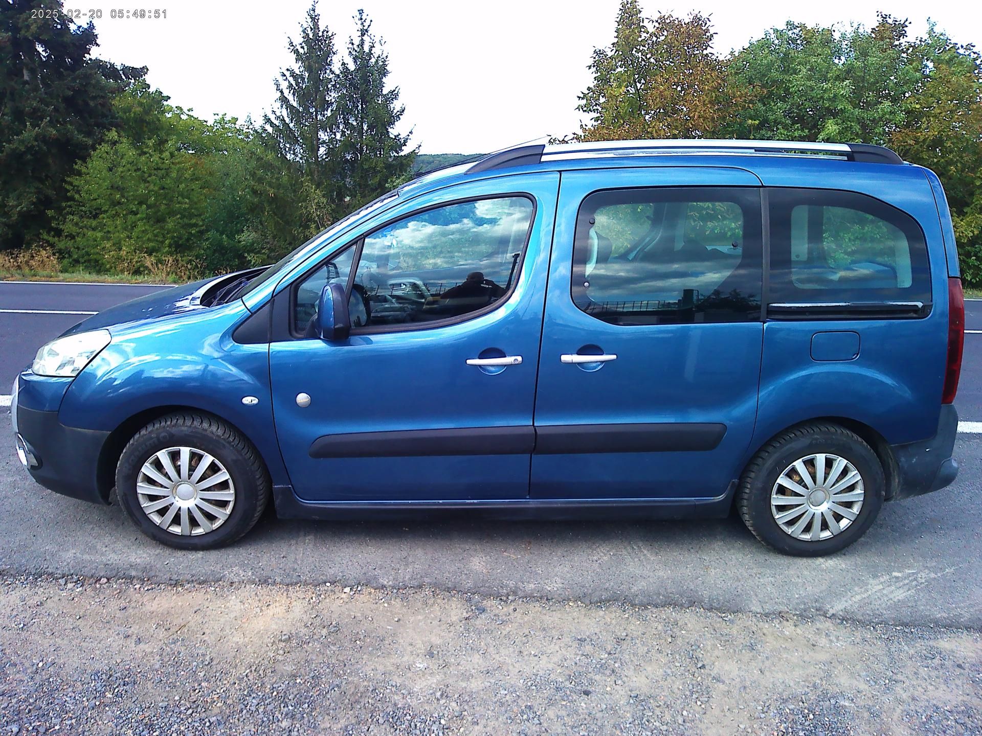 Peugeot Partner Tepee, 1.6 HDi, 66 kW, klima, 2x kola - fotka 2