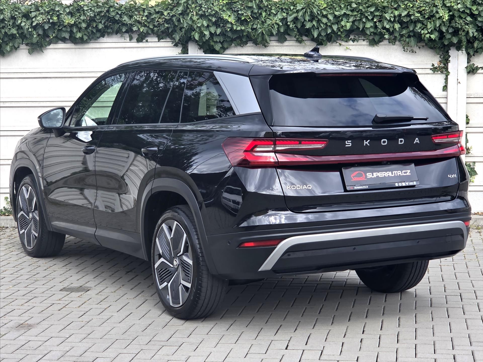 Škoda Kodiaq, 2,0 TDi DSG 4x4 Exclusive Sele - fotka 4