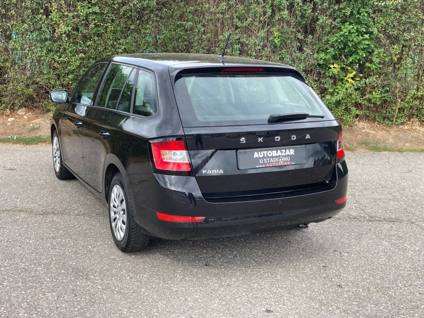 Škoda Fabia, 1,0 TSI Ambition, senzory - fotka 5