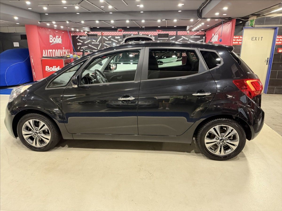 Kia Venga, 1,6 CVVT  Executive - fotka 2