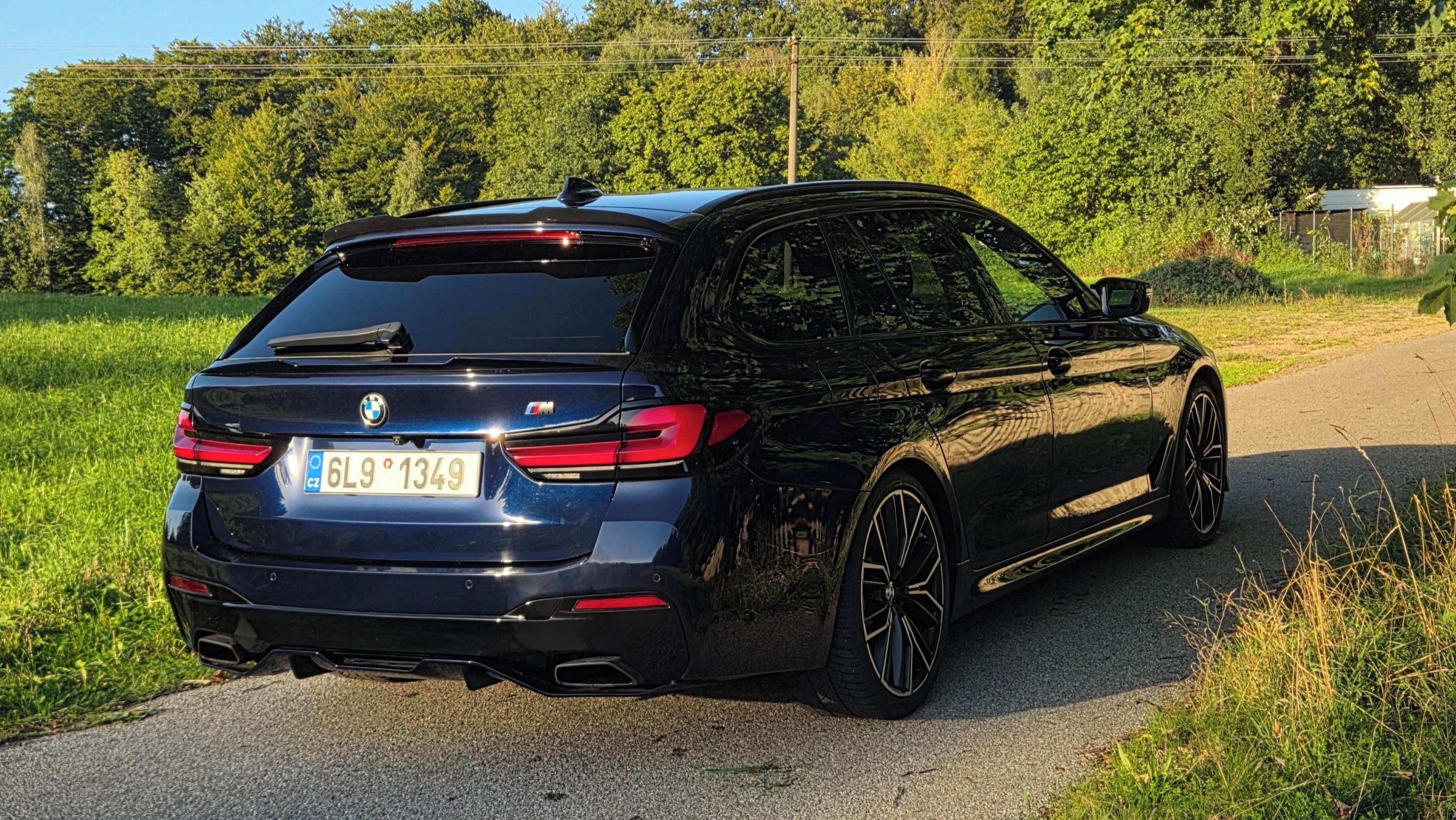BMW Řada 5, 540i xDrive, zaruka 10/2027 - fotka 3