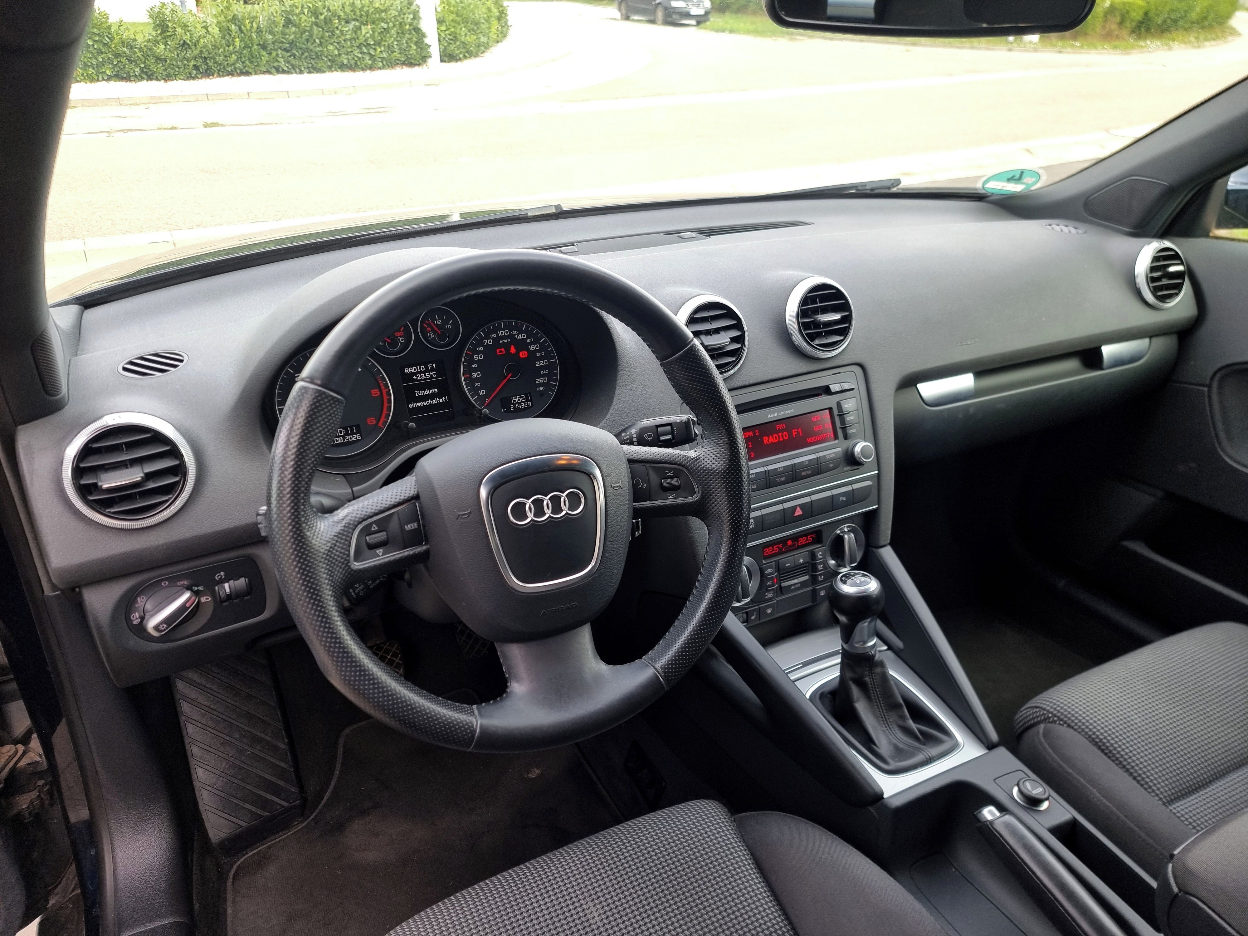 Audi A3, 2012 | 1.6TDI | NOVÁ STK - fotka 3