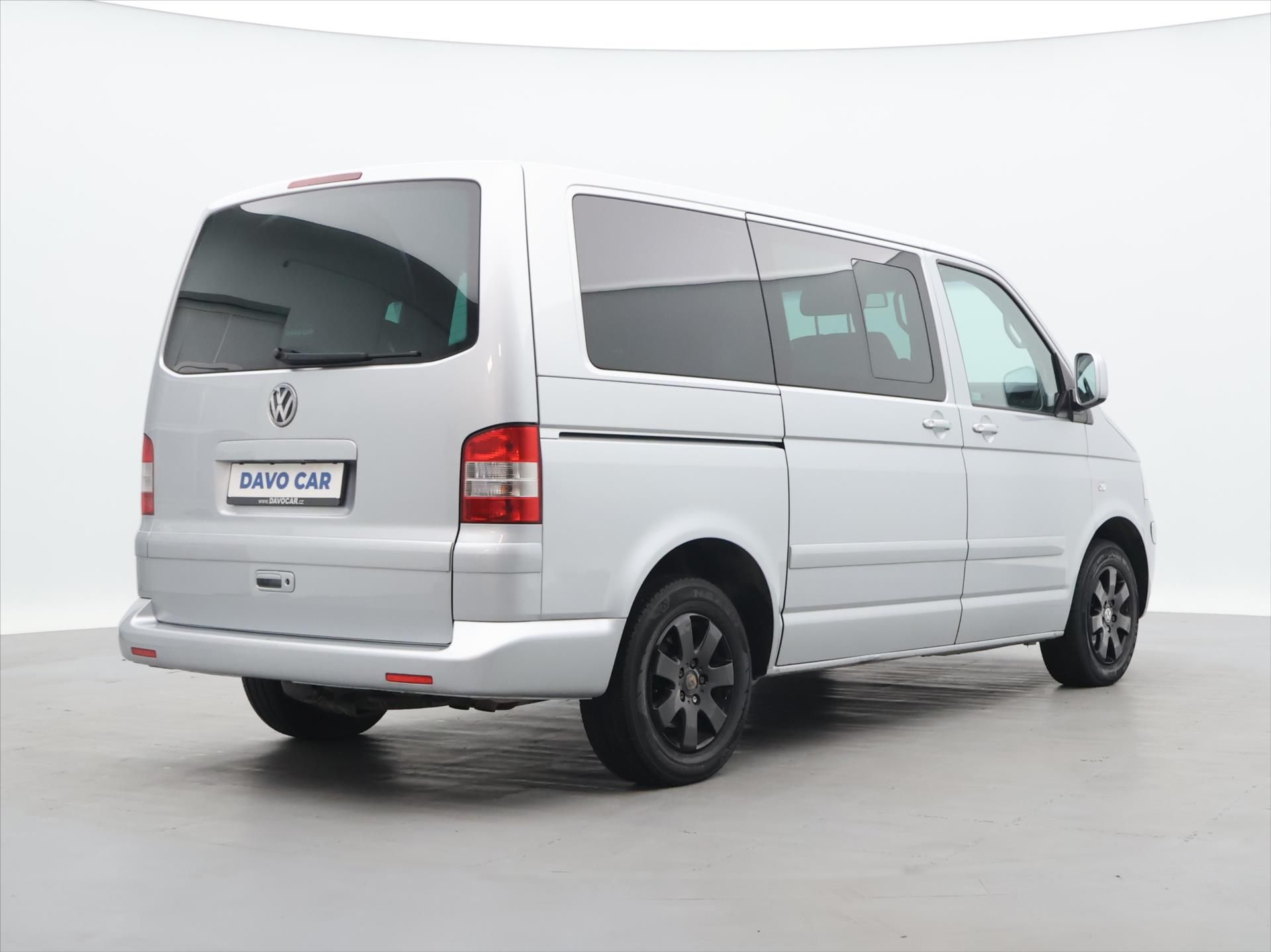 Volkswagen Multivan, 2,5 TDI 96kW Comfortline - fotka 3