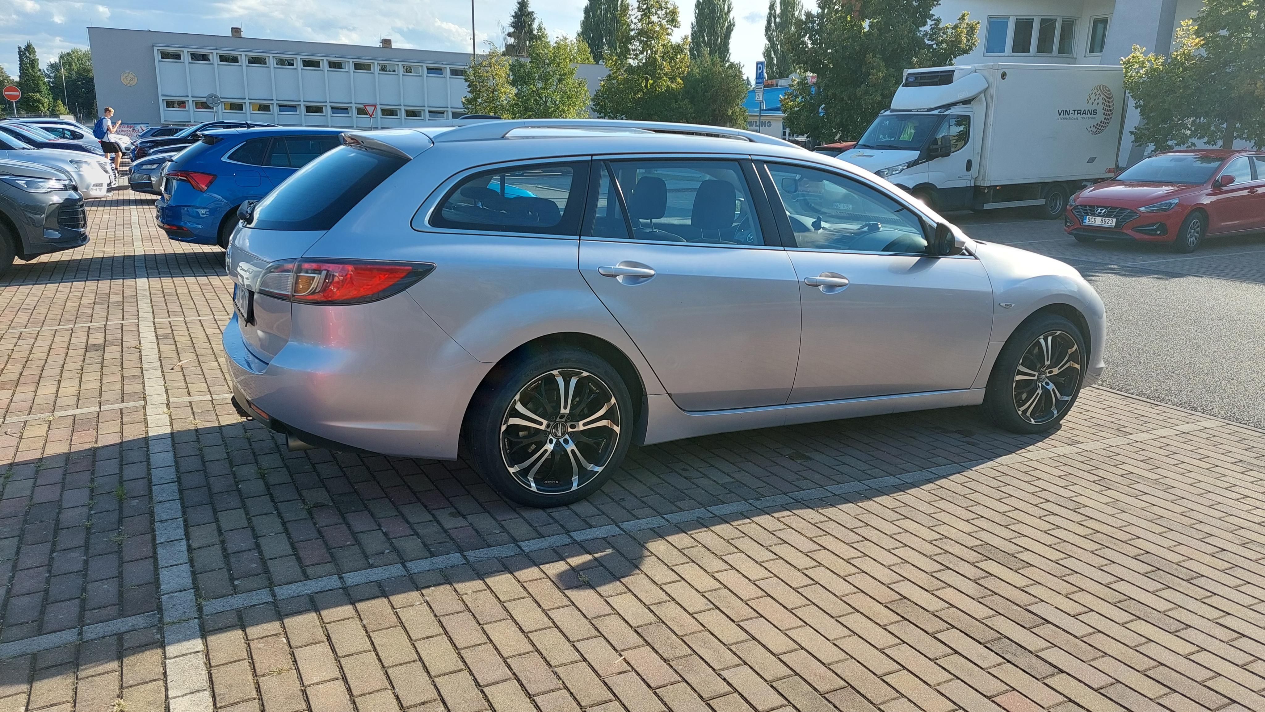 Mazda 6, Kombi 2.0 108 kW - fotka 4