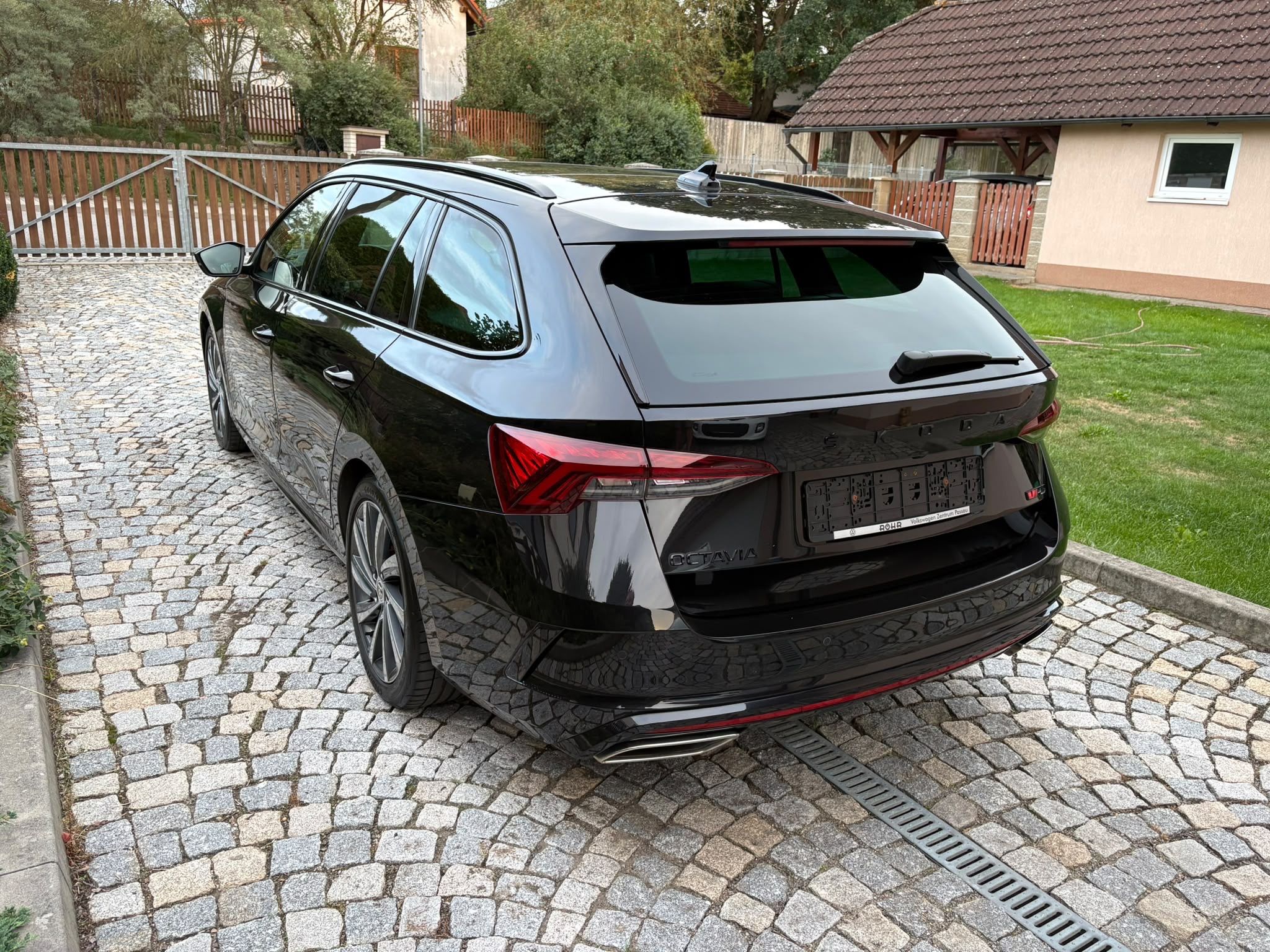 Škoda Octavia, IV kombi RS 2,0 TDI 147KW - fotka 4