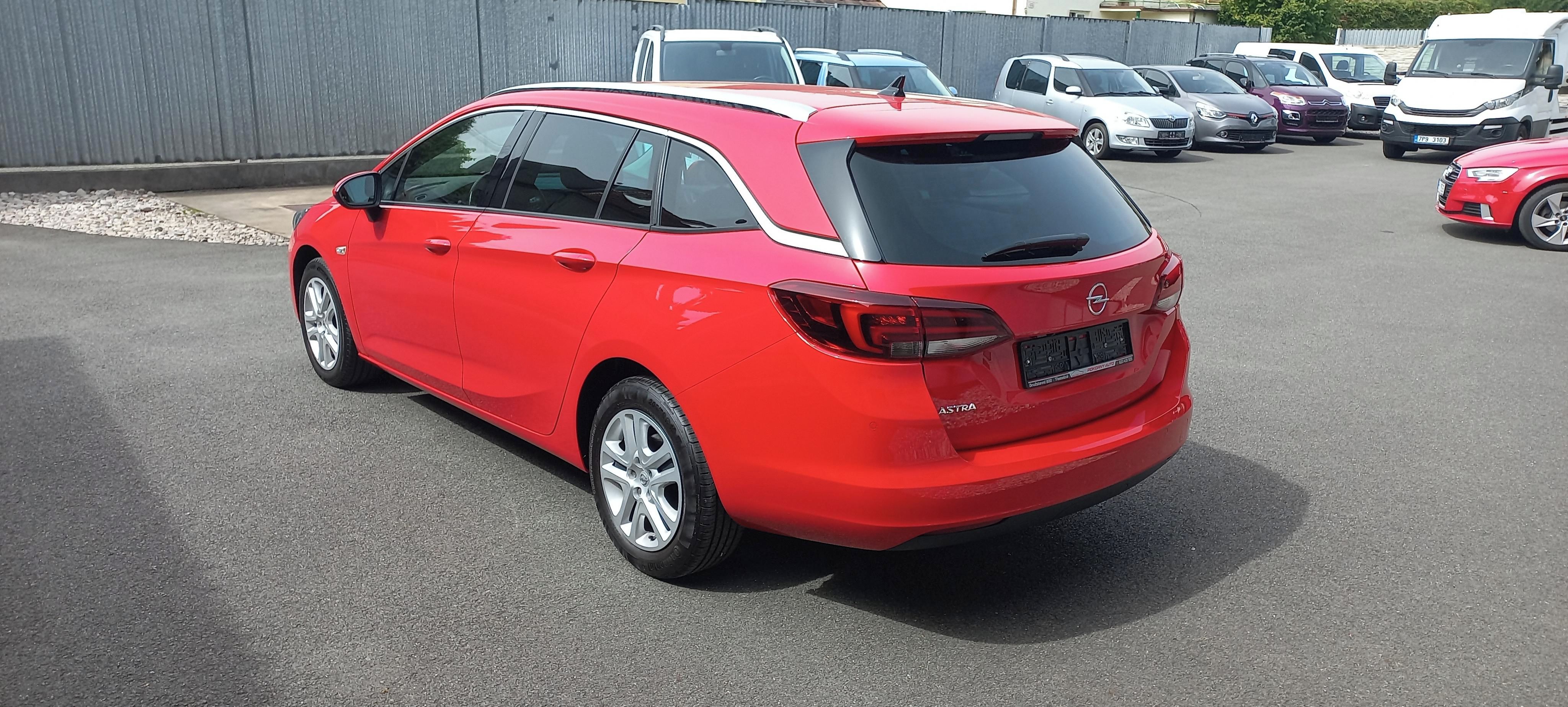 Opel Astra, 1.2 T  96kw,  Navigace, Tažné - fotka 4