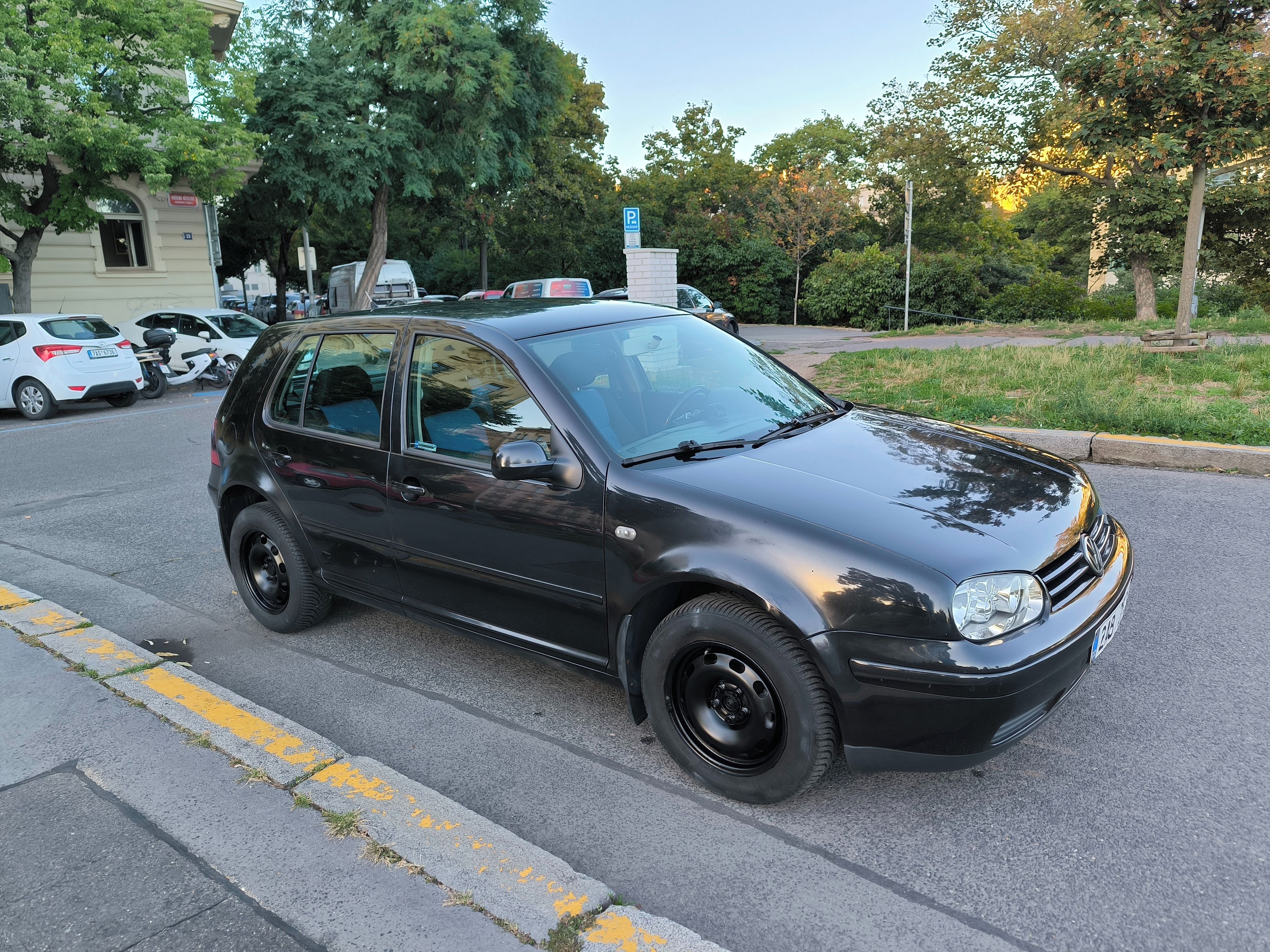 Volkswagen Golf, Volkswagen Golf IV 1.6 16V - fotka 2