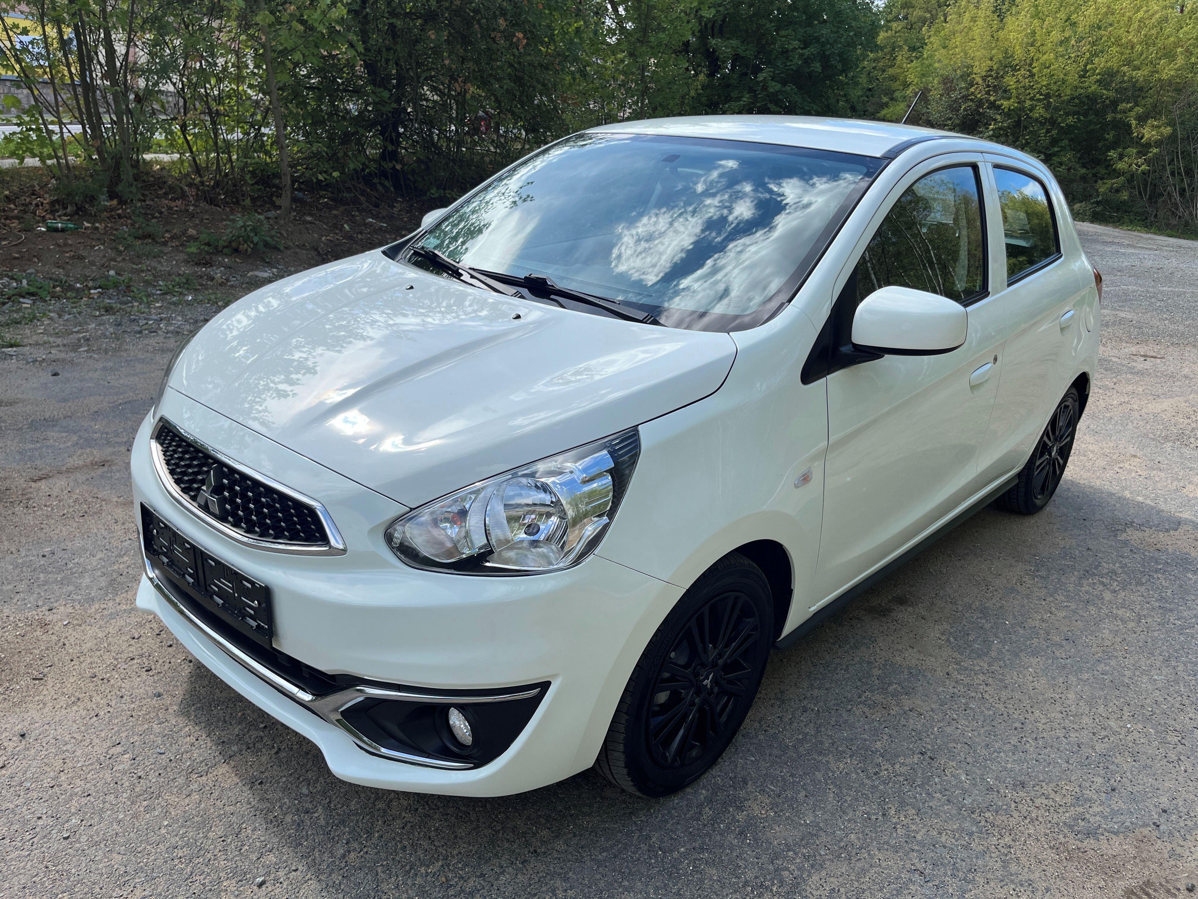 Mitsubishi Space Star - fotka 2