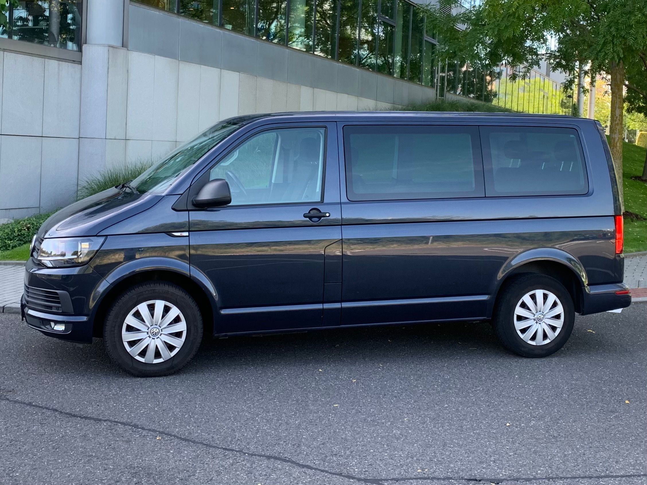 Volkswagen Multivan, 110kw, Manual, Webasto, Tažné - fotka 3