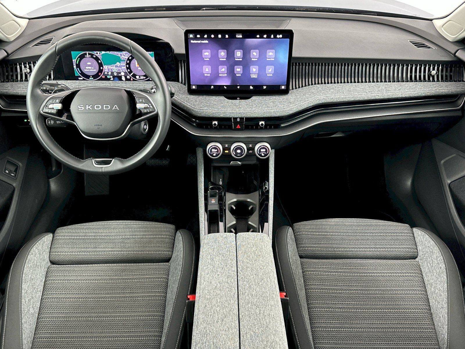 Škoda Superb, Combi iV DSG 1.5TSI 150kW Sele - fotka 5