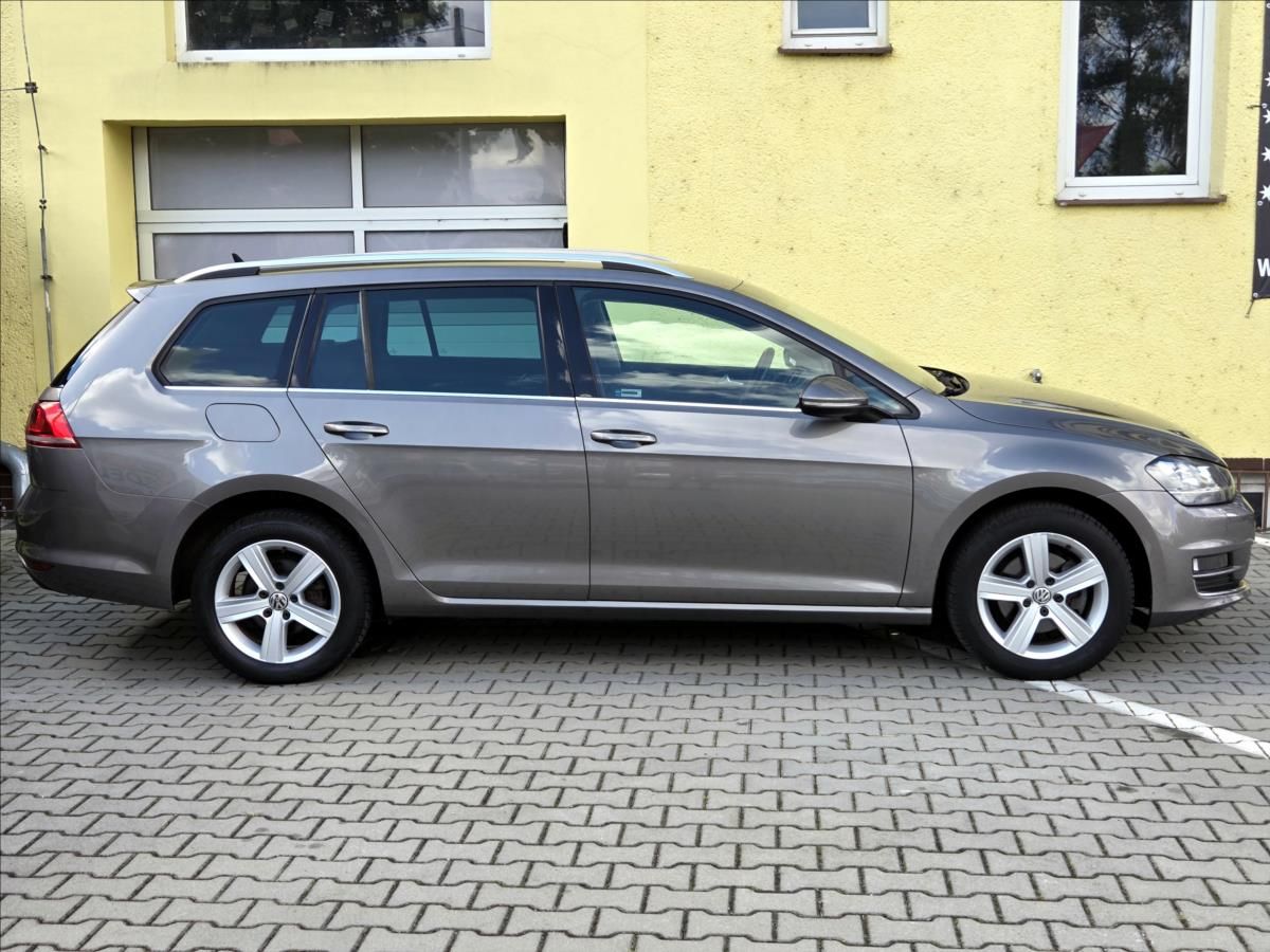 Volkswagen Golf, 1,4 Highline *SERV.KNIHA* - fotka 6