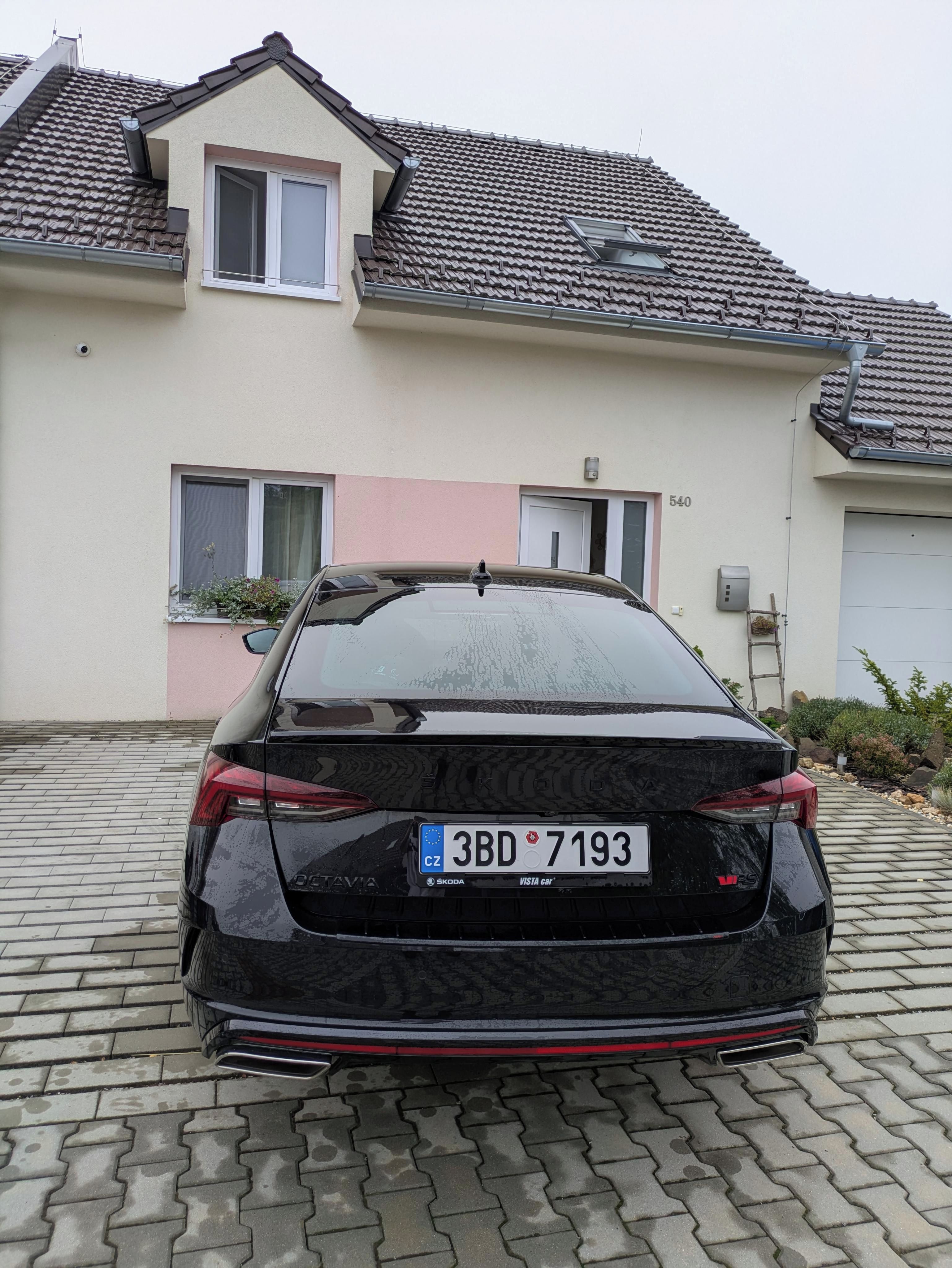 Škoda Octavia, RS, 1.majitel,v záruce, manuál - fotka 2
