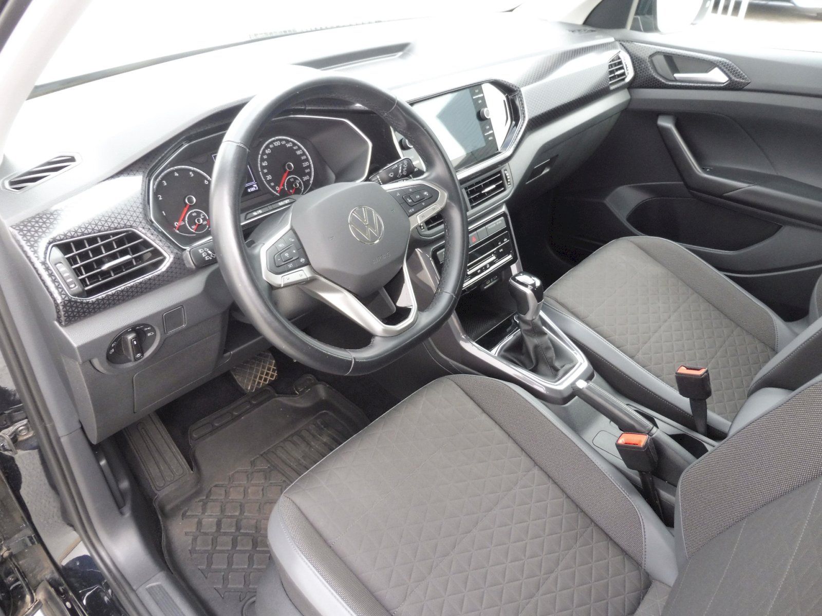 Volkswagen T-Cross, Style 1,5 TSI 110kW DSG - fotka 6