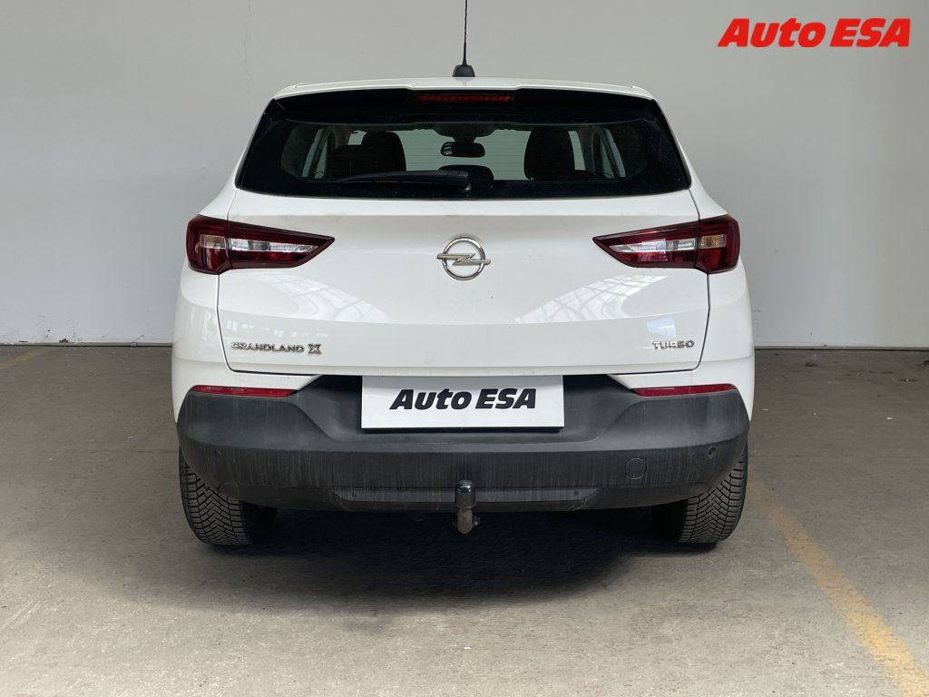 Opel Grandland X, 1.2T,Edition,TZ - fotka 5