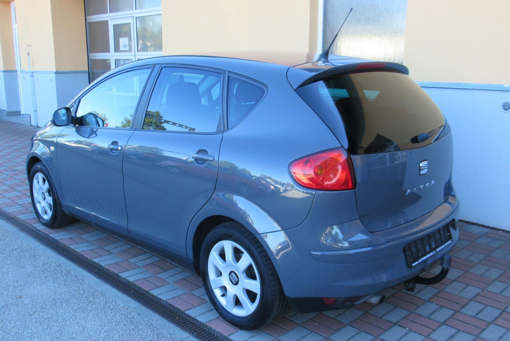 Seat Altea, 1.6 MPi KLIMA TAŽNÉ - fotka 2