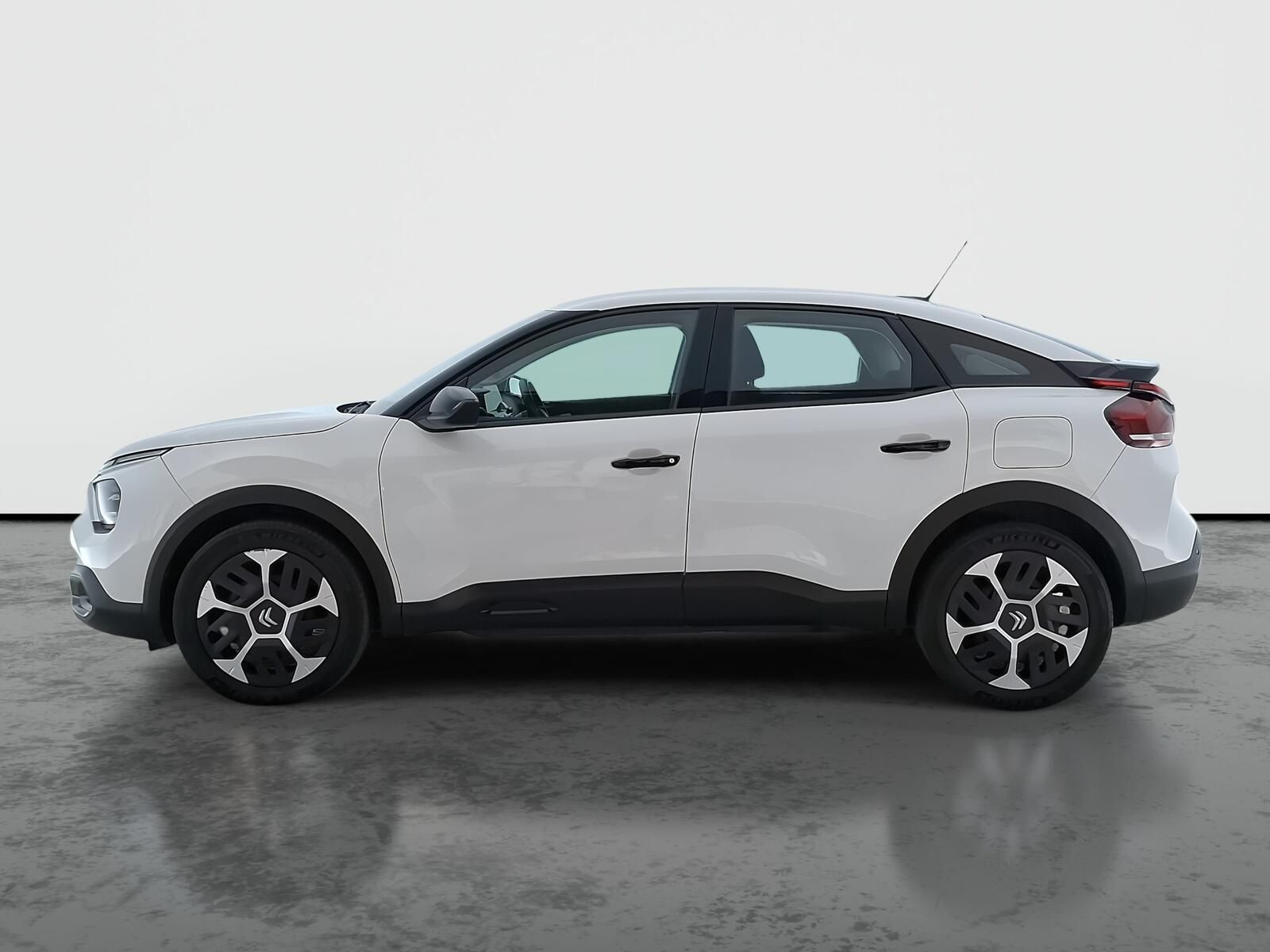 Citroën C4, 1.5 BlueHDi, Feel, ČR,1.maj - fotka 3