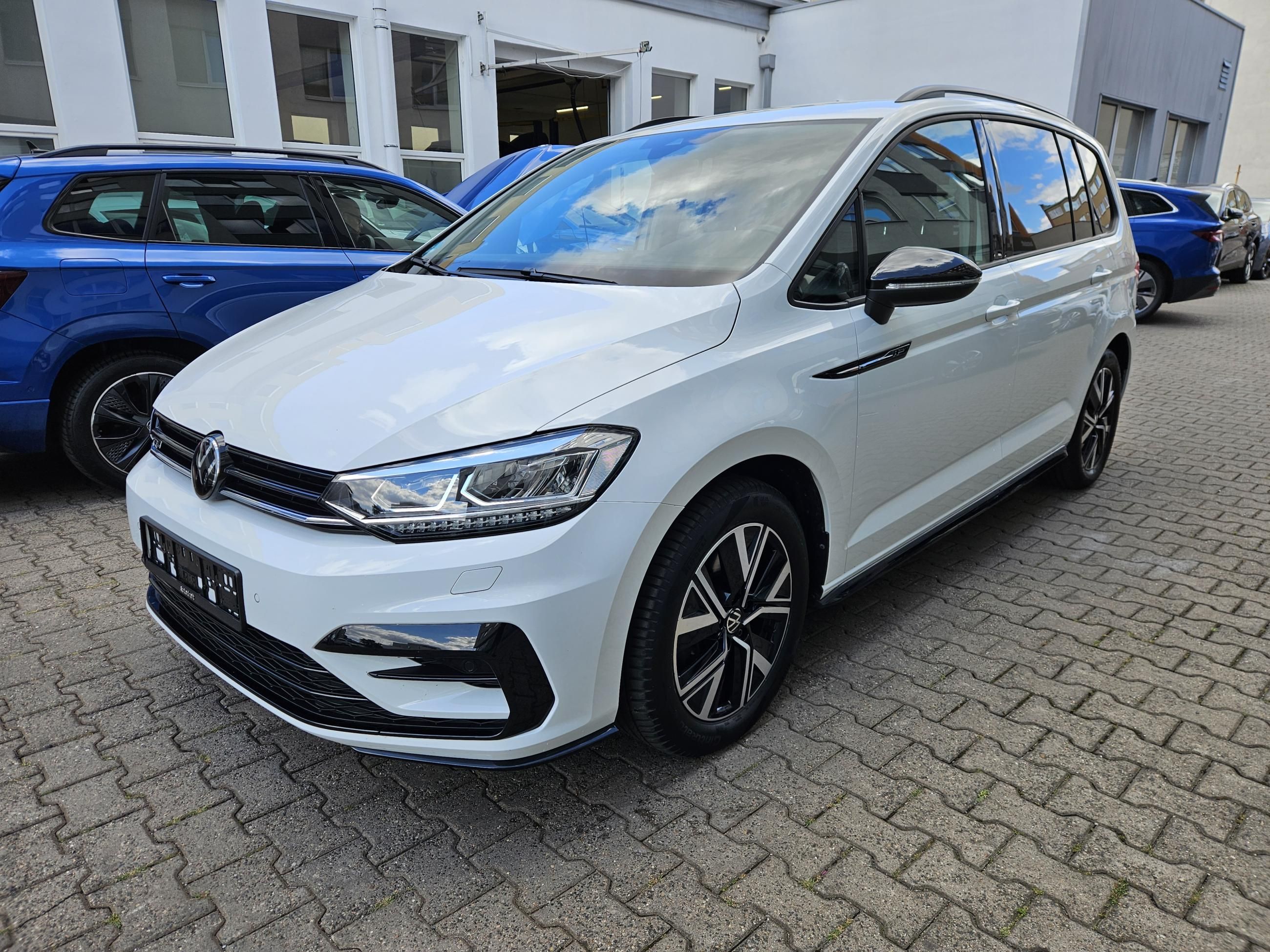 Volkswagen Touran, 1.5 TSI 110kW DSG R-Line - fotka 3