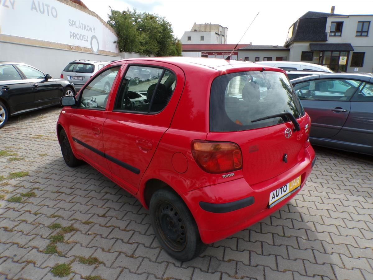 Toyota Yaris, 1,0 VVT-i - fotka 4